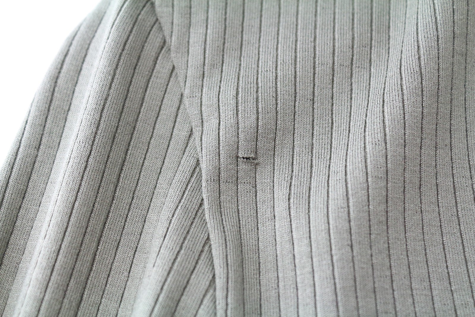 MAISON SCOTCH Green Ribbed Tee XS V-Neck Long Sleeve Stretch