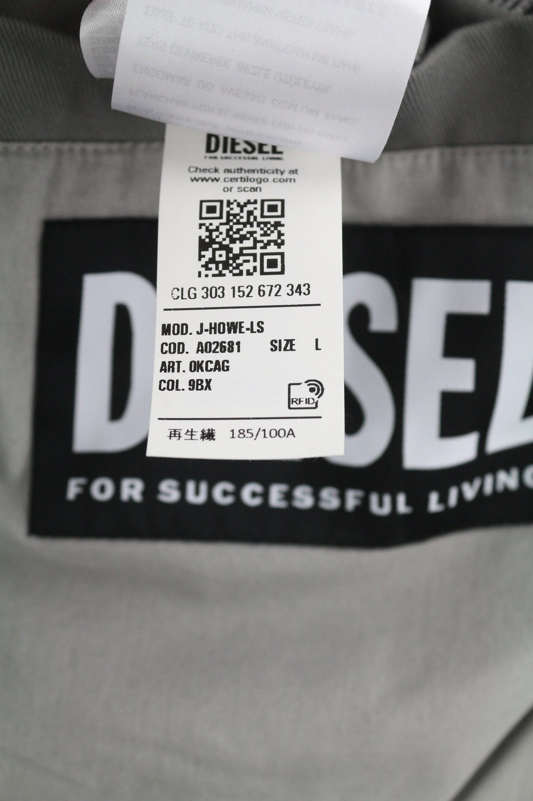 DIESEL J-Howe-LS vyriška striukė, pilka, su užtrauktuku ir pamušalu, kaina – 450 € 