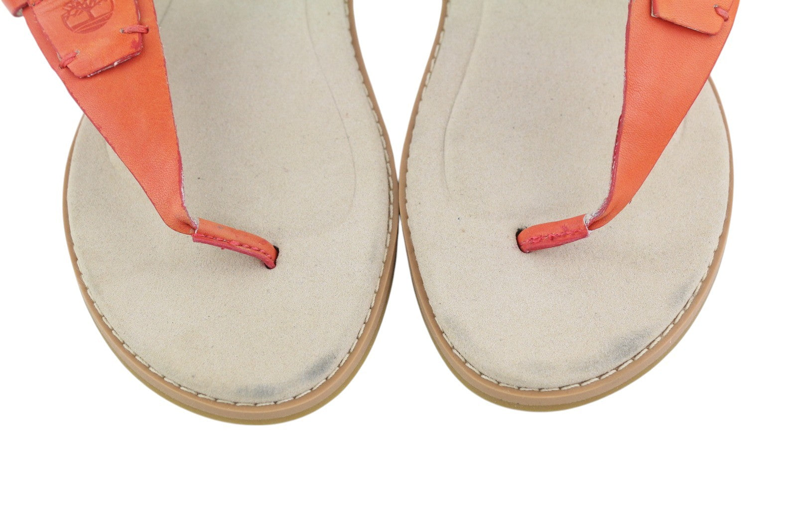 TIMBERLAND A23UF moteriškos basutės, 38,5 dydžio, oranžinės spalvos, odinės atviros nosies, plokščiapadžiai logotipai, laisvalaikio stiliaus. 