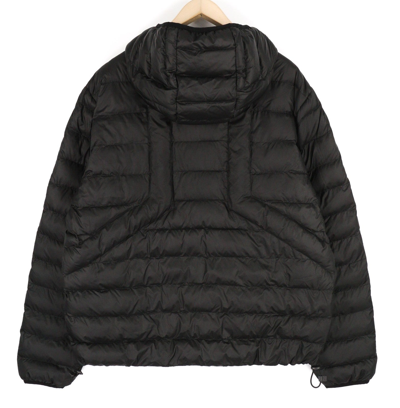 DIESEL W-Dwain-21 vyriška striukė, 2XL, juoda, pūsta, dygsniuota, su gobtuvu, 3M, rekomenduojama mažmeninė kaina – 350 € 