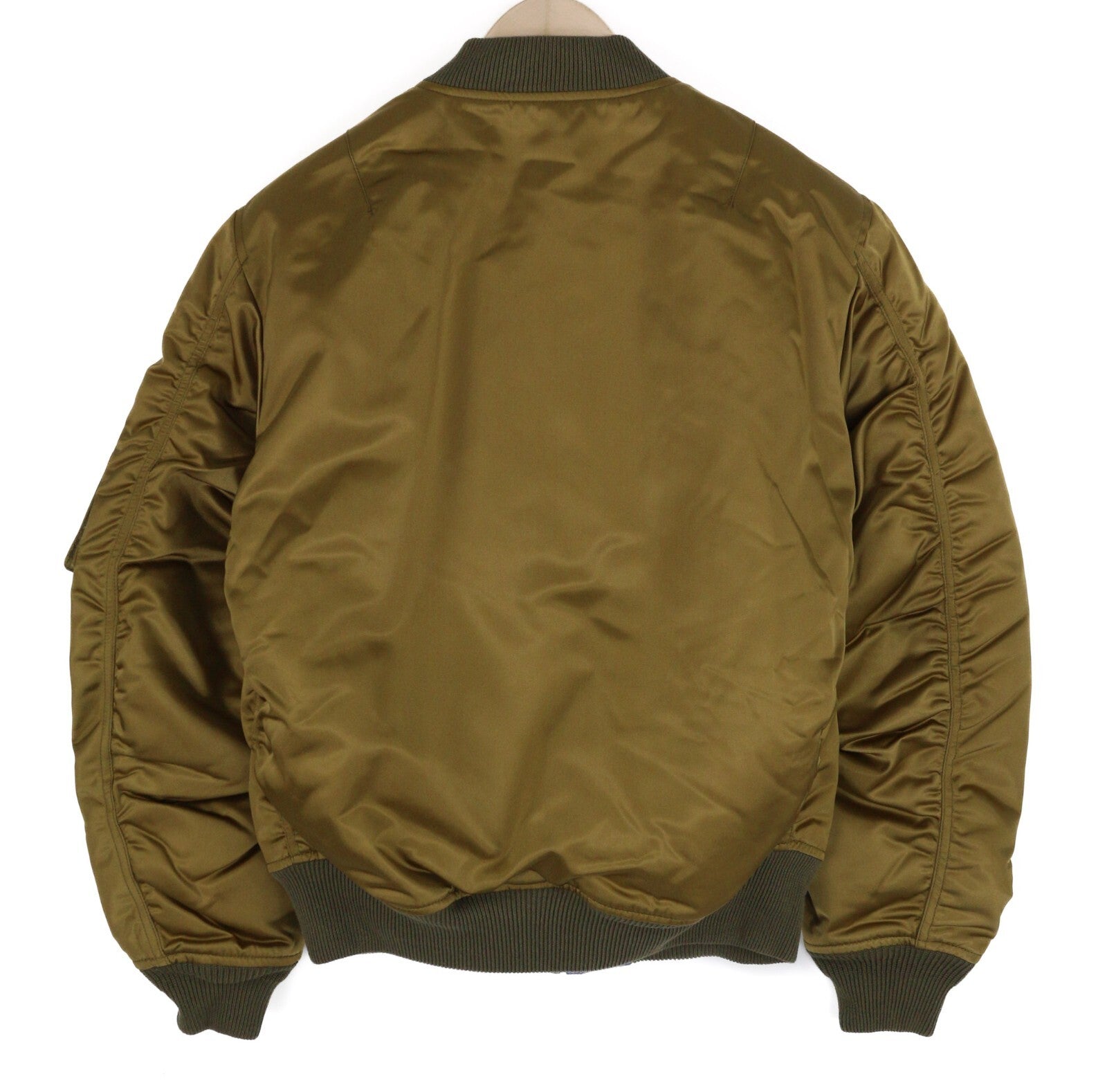 DIESEL J-Ma-One-Rev vyriška striukė M, dvipusė, izoliuota, su pilnomis užtrauktukinėmis kišenėmis, rekomenduojama kaina – 450 € 