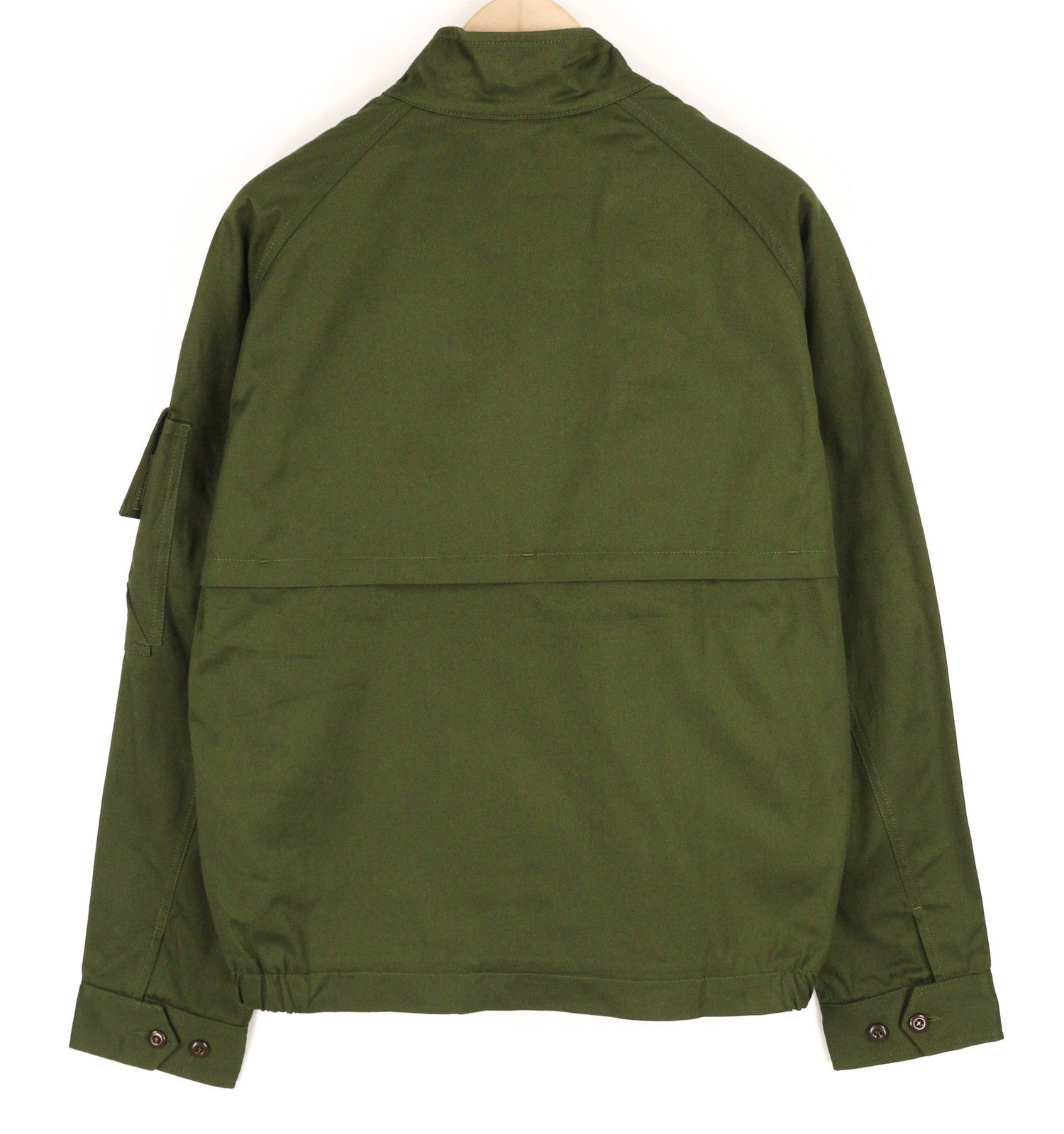 DIESEL J-Harry vyriška striukė, L dydžio, žalia, su juostele, kaklo srityje, kišenėmis, languotu pamušalu. RMK 350 €.