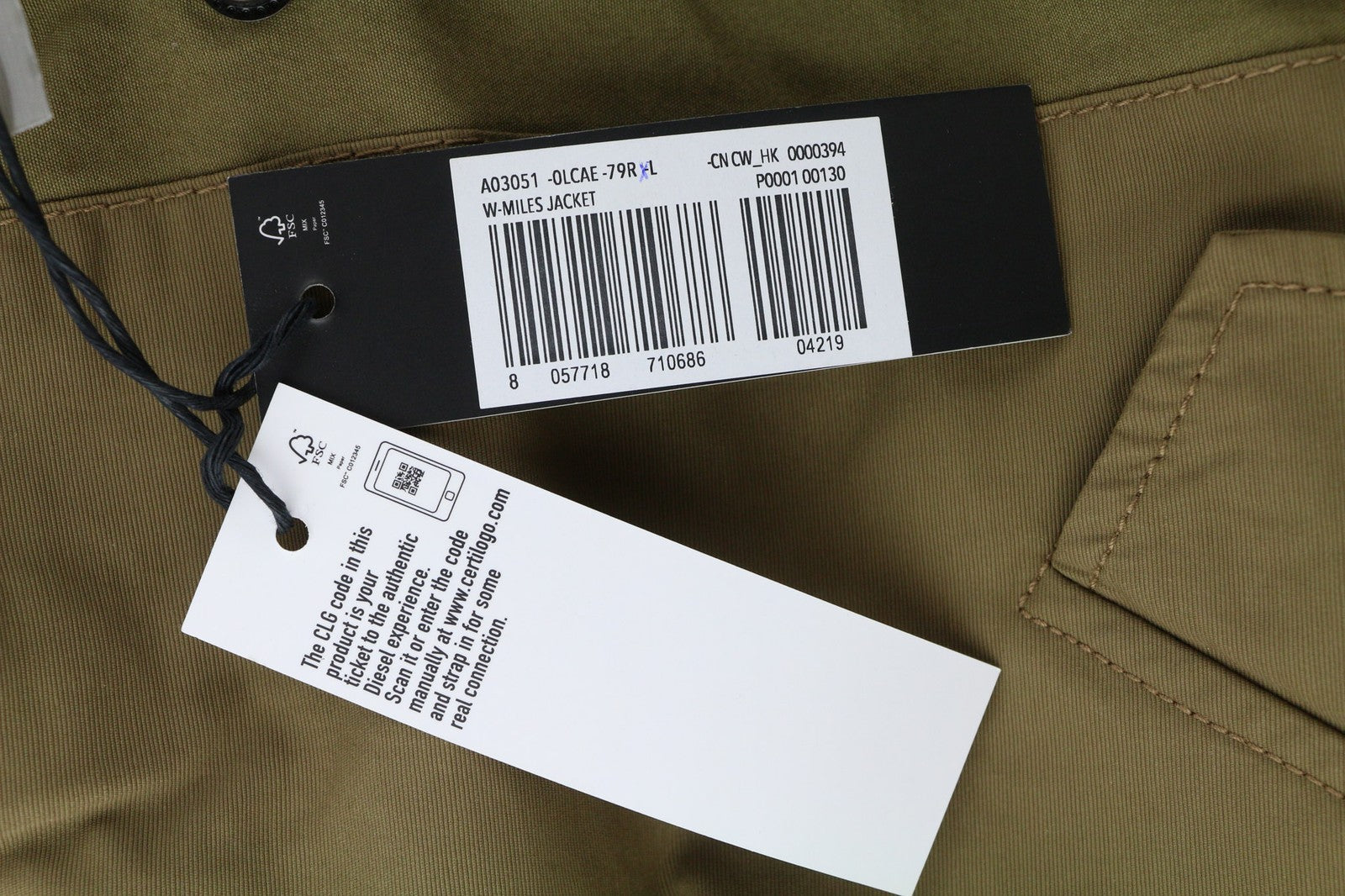 DIESEL W-Miles vyriška striukė, XL dydžio, ruda, su nuimamu pamušalu ir gobtuvu, rekomenduojama kaina – 475 € 