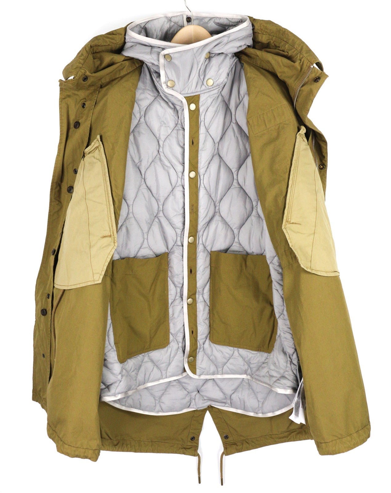 DIESEL W-Miles vyriška striukė, L dydžio, ruda, su nuimamu pamušalu ir gobtuvu, rekomenduojama kaina – 475 € 