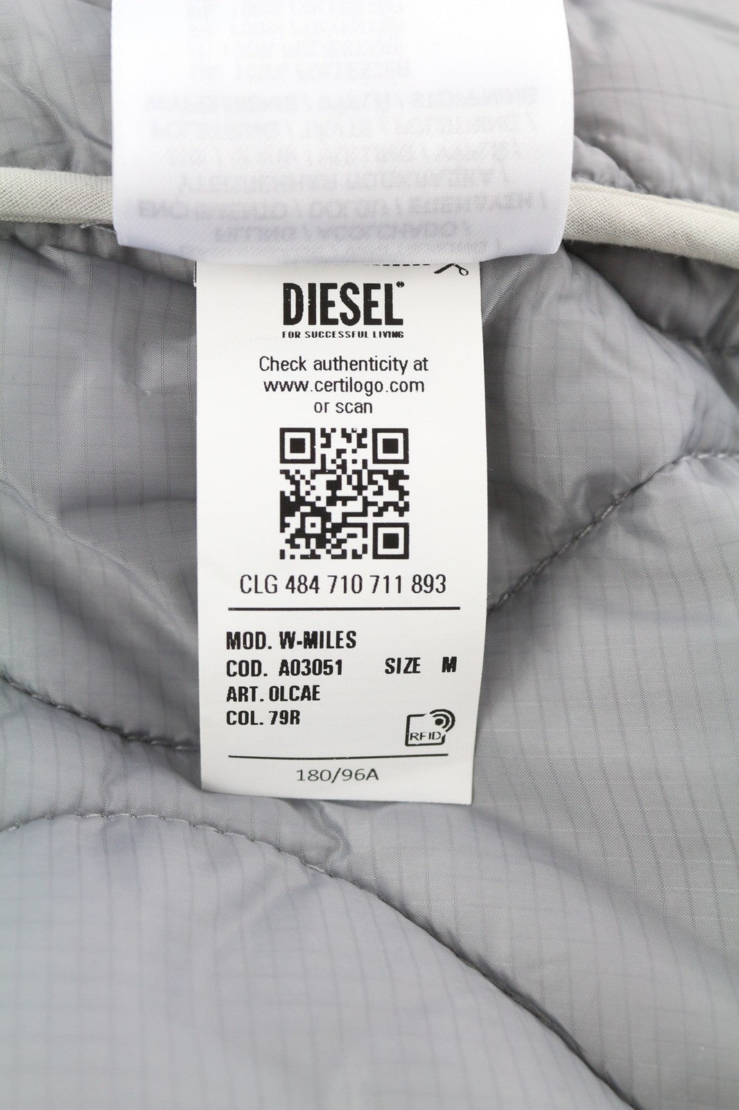 DIESEL W-Miles vyriška striukė su išimamu pamušalu ir gobtuvu, M dydžio, su pašiltinimu, RRP 475 € 
