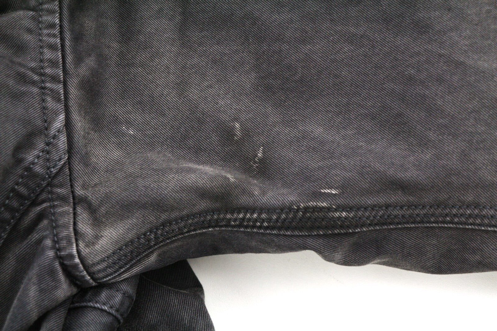 DIESEL W-Willes-NW vyriška striukė L dydžio su išimamu pamušalu ir parka, rekomenduojama kaina – 750 € 