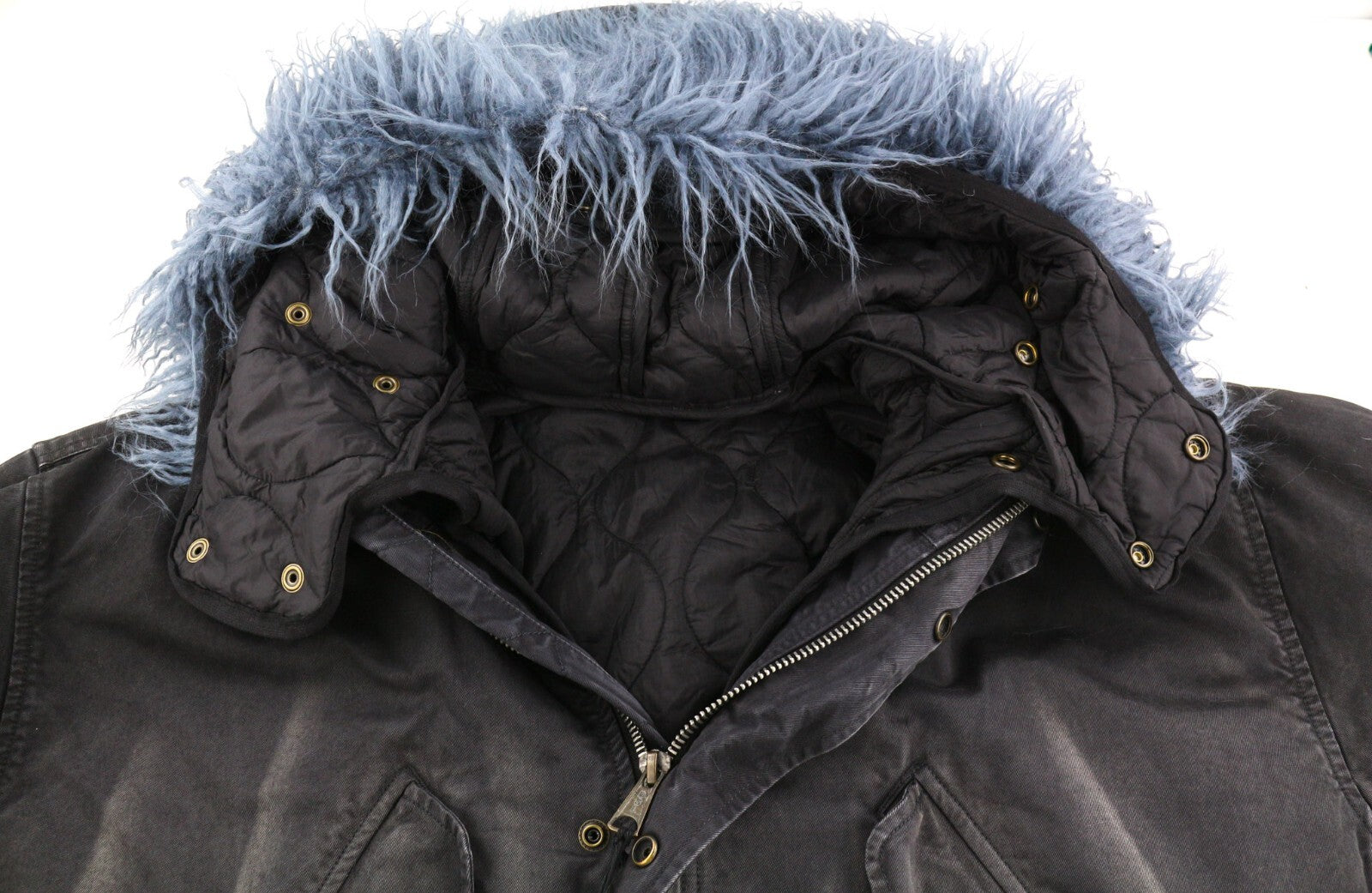 DIESEL W-Willes-NW vyriška striukė L dydžio su išimamu pamušalu ir parka, rekomenduojama kaina – 750 € 