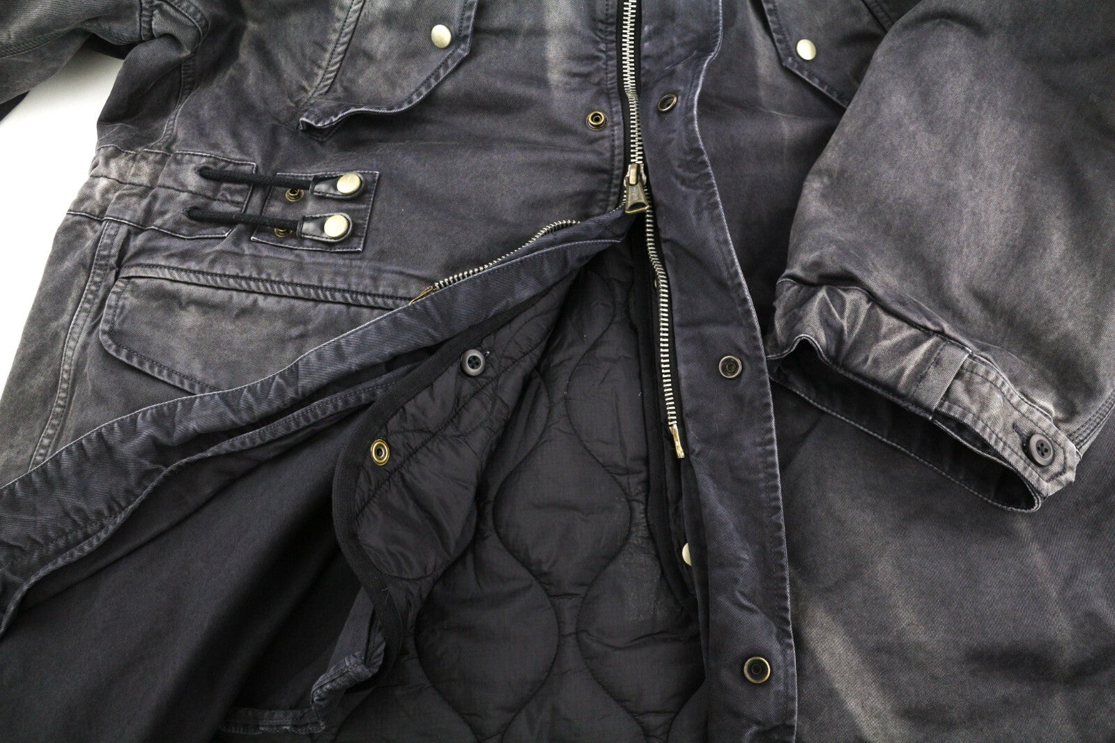 DIESEL W-Willes-NW vyriška striukė L dydžio su išimamu pamušalu ir parka, rekomenduojama kaina – 750 € 