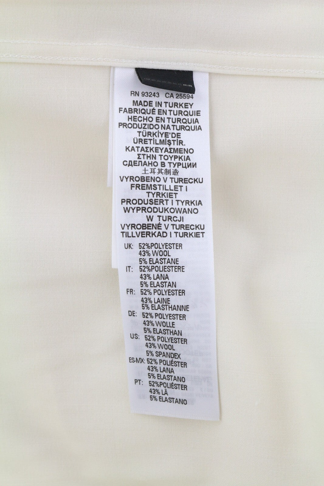 DIESEL S-Wooly vyriški marškinėliai, 2XL dydžio, vilnoniai marškinėliai su sagomis užsegamomis kišenėmis ir įpjauta apykakle. Rekomenduojama kaina – 195 €. 