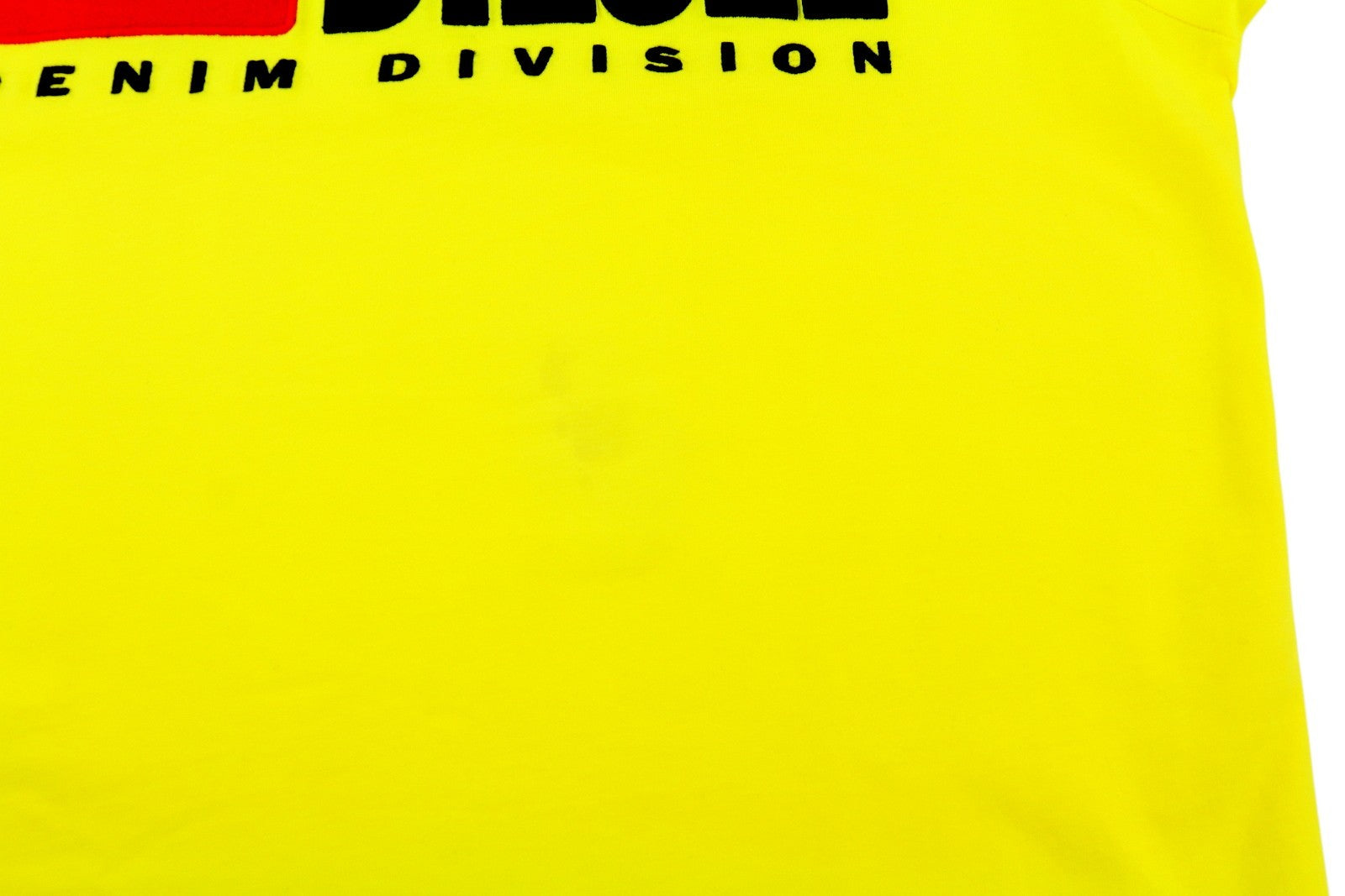 DIESEL T-Diegor-Div vyriški marškinėliai M geltoni trumpomis rankovėmis, apvalia apykakle, trikotažinis 