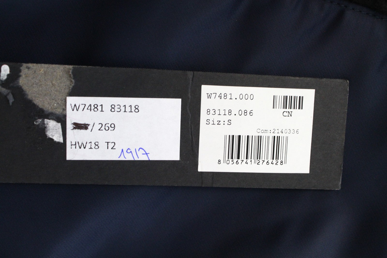 REPLAY moteriška striukė S tamsiai mėlyna nailono užtrauktuku, įprasto ilgio dirbtinio kailio apykakle 