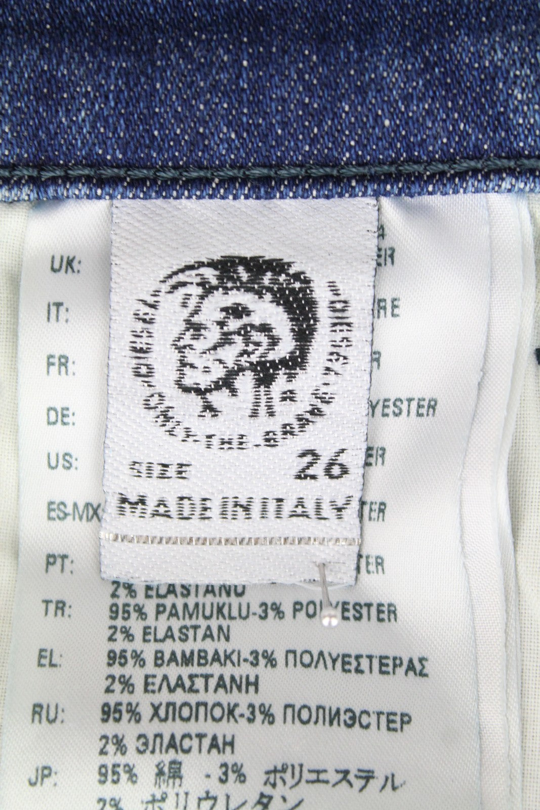 DIESEL D-Reeft-T 0870O vyriški W26 aptempti sportiniai džinsai su dirbtiniu raštu. 