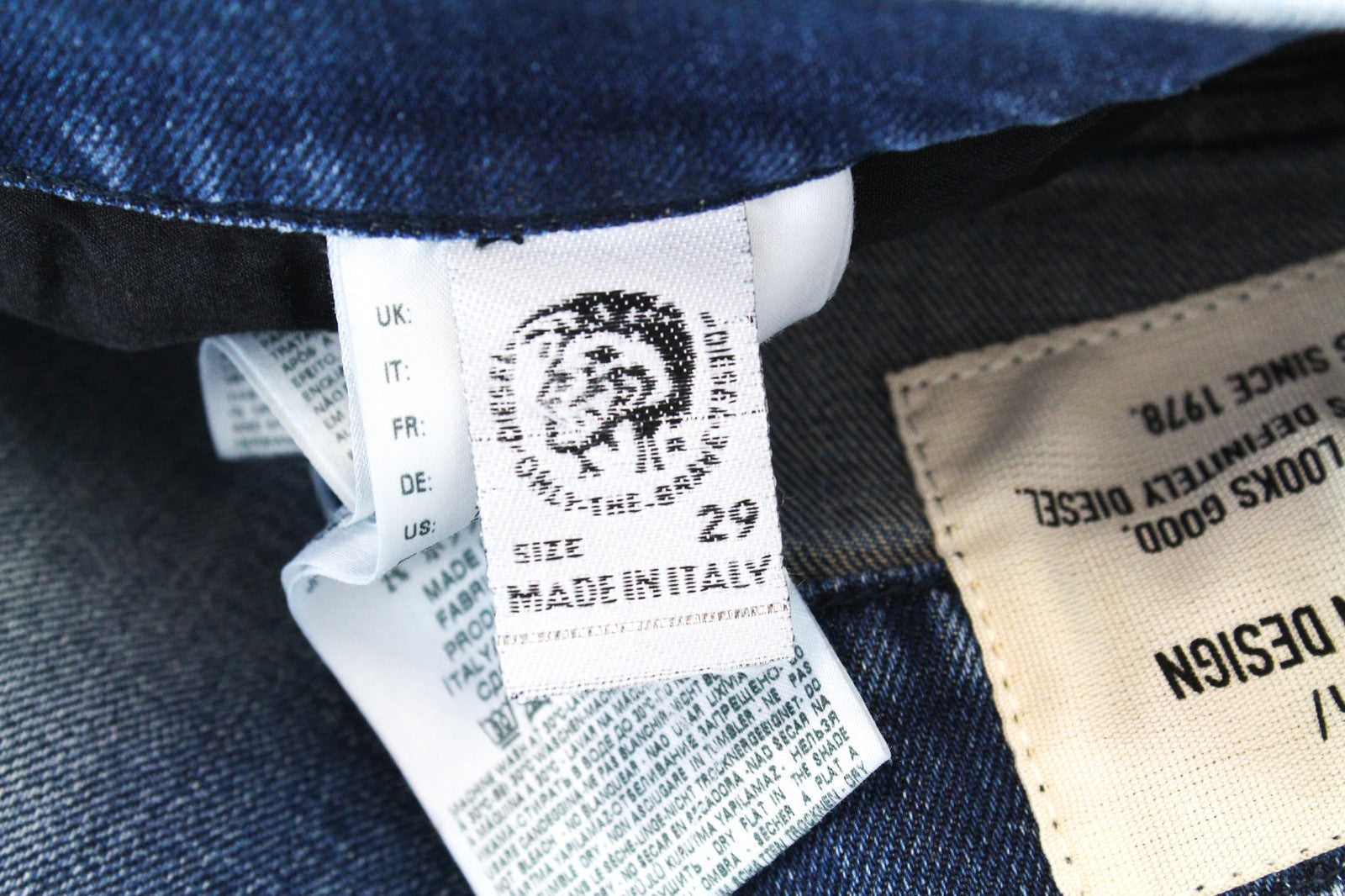 DIESEL D-Strukt 081AQ Men's W29/L30 Tapered Ripped Jeans Stone Washed Zip