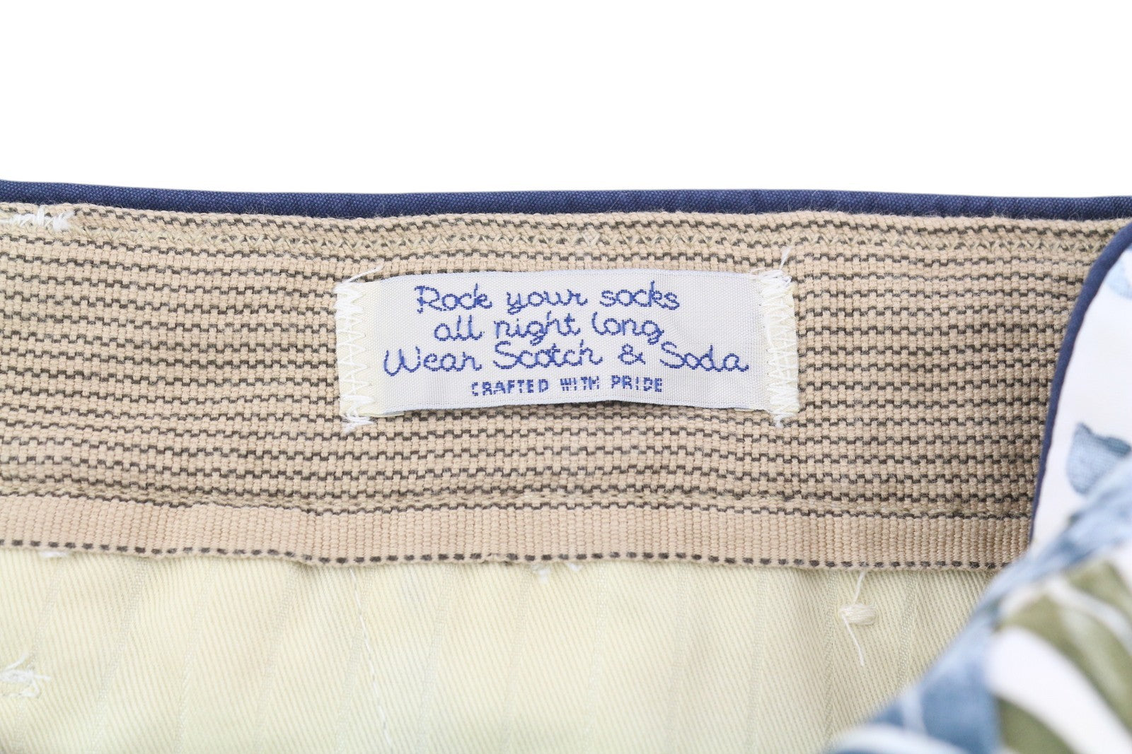 SCOTCH & SODA Men Shorts W29 Light Floral Pattern Cargo Pockets Zipper Casual