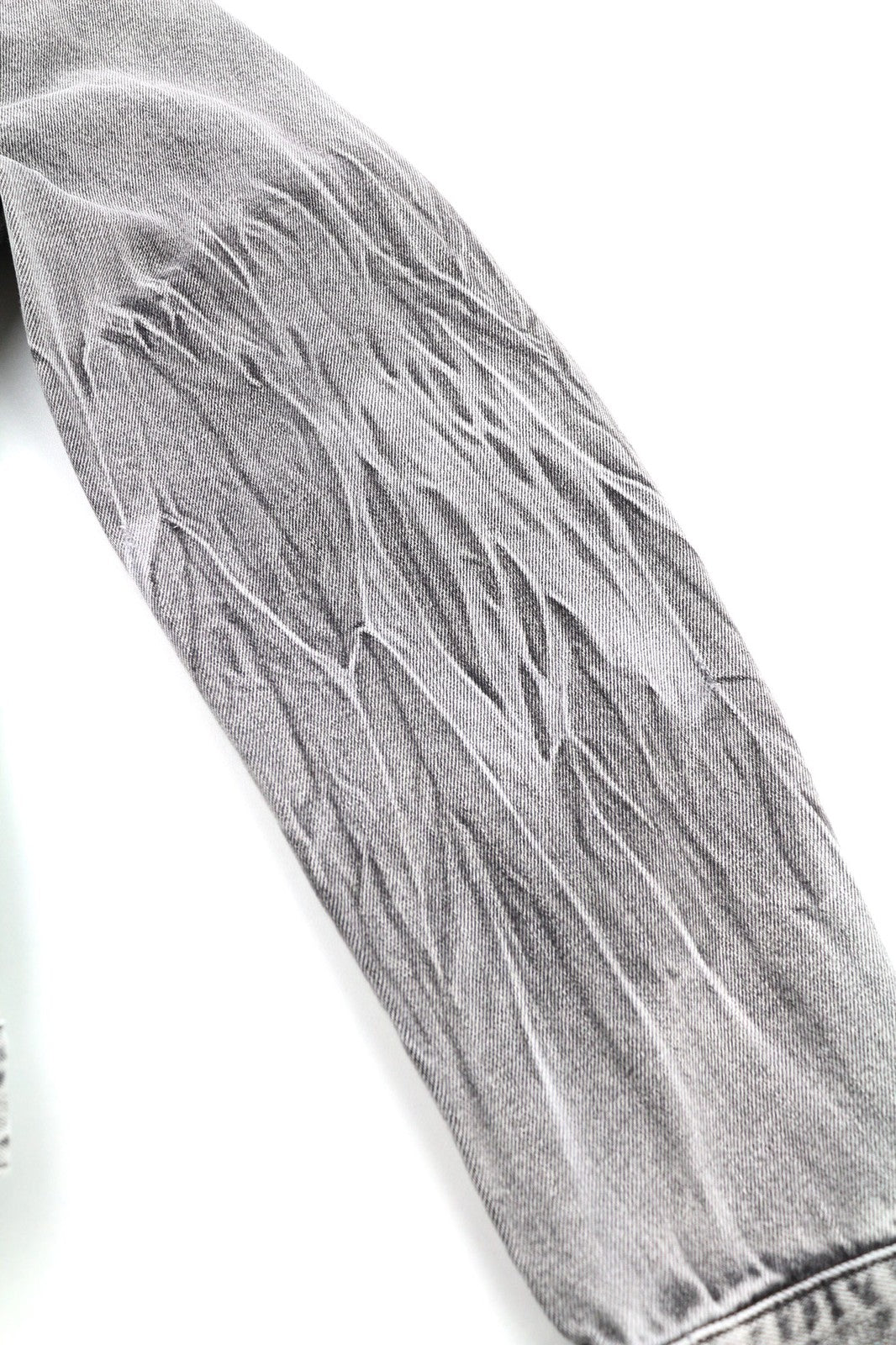 Nudie Jeans Billy šviesiai pilka trashed vyriška striukė L su išblukusiomis kišenėmis ir sagomis 