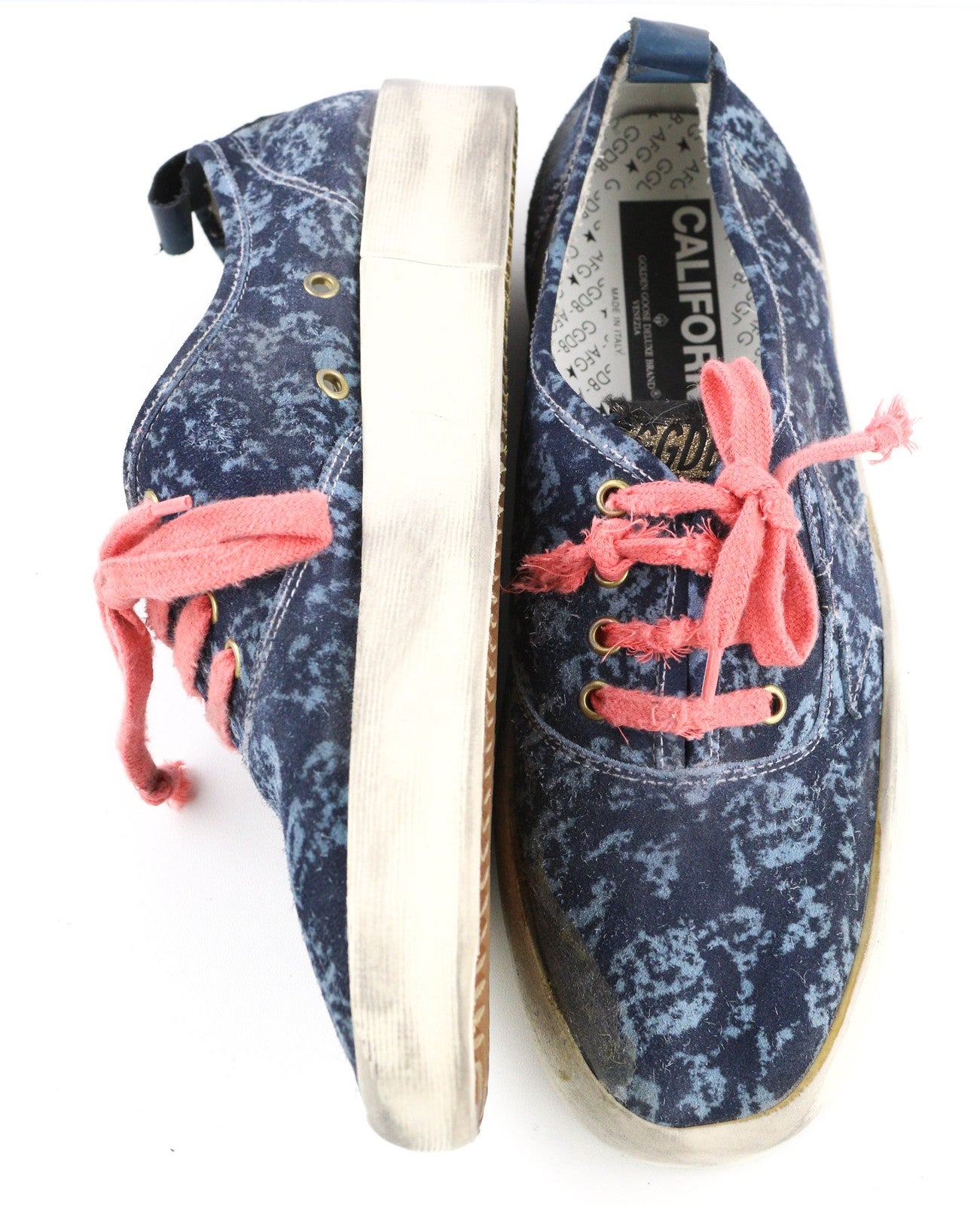 Rekomenduojama kaina – 498 USD. „GOLDEN GOOSE“ vyriški sportbačiai, EU43, UK9, mėlyni, žemo profilio, migdolų spalvos, Kalifornijos dydžiai. 