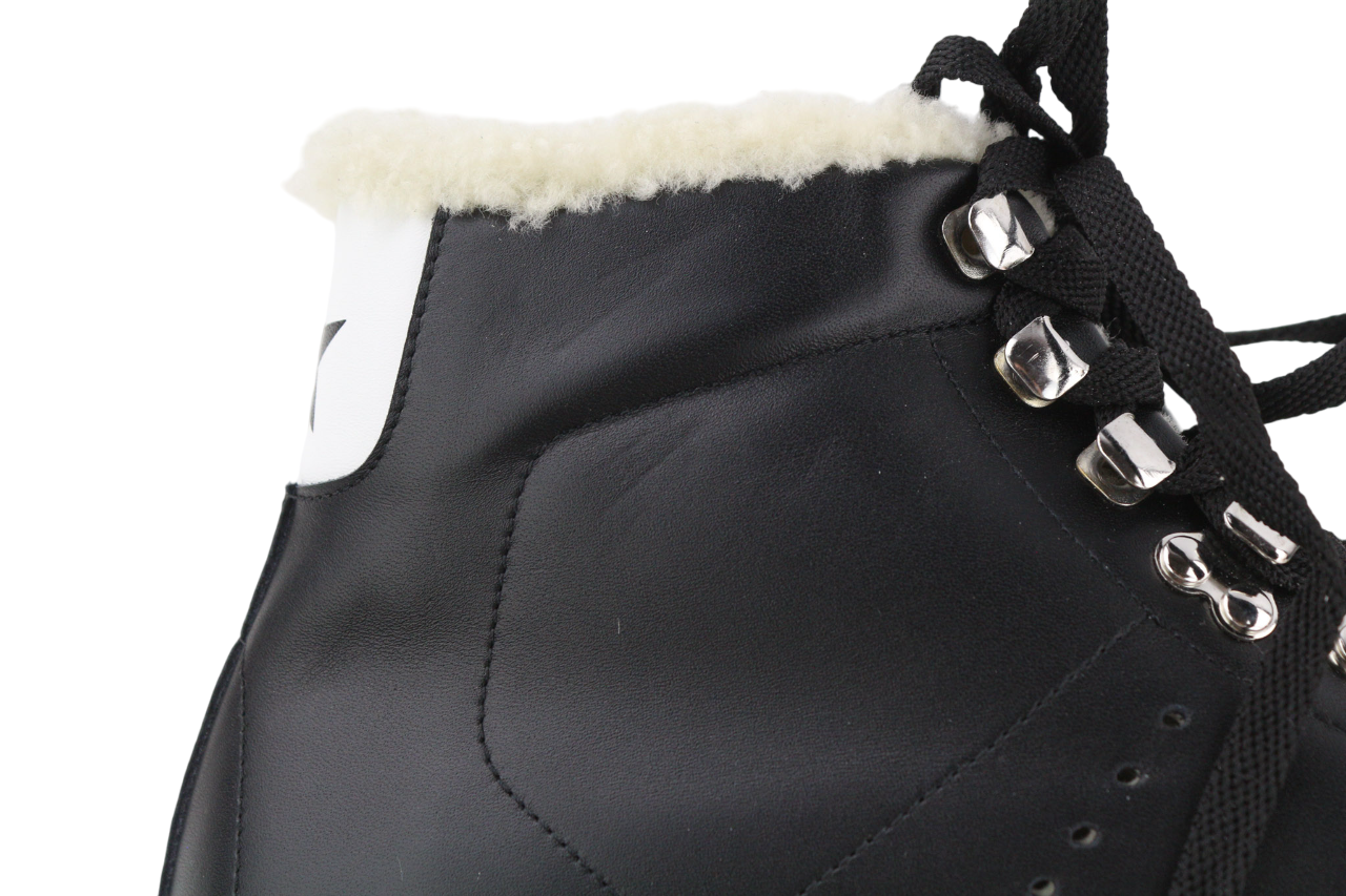 „GOLDEN GOOSE Stargame“ vyriški sportbačiai, EU43, UK9, juodos odos, avikailio spalvos, rekomenduojama kaina – 519 USD. 