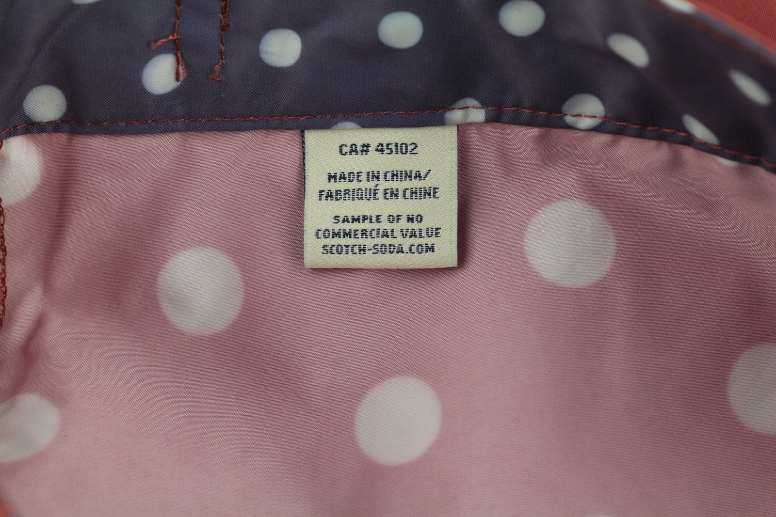 SCOTCH &amp; SODA vyriški maudymosi kostiumėliai ~W32 tamsiai raudoni taškuoti rašto užtrauktukai, kišenės su logotipu 