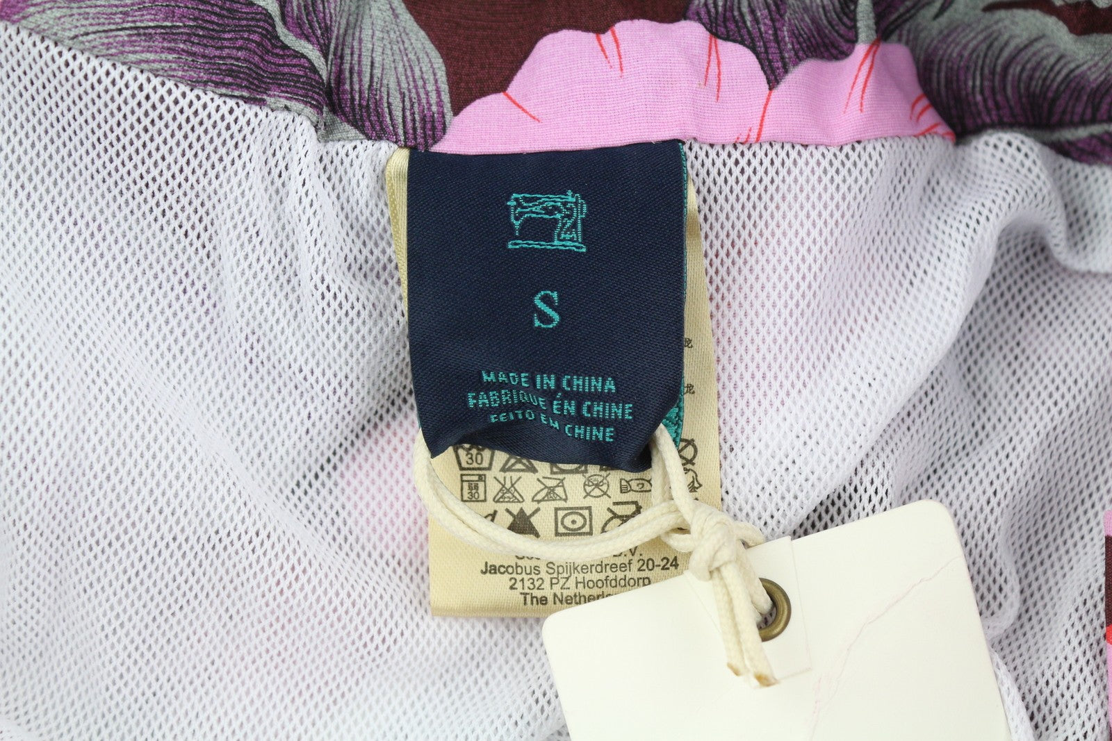 SCOTCH &amp; SODA vyriški maudymosi kostiumėliai S, bordo spalvos, gėlėto rašto, su elastingu juosmeniu, tinklelio pamušalu. 