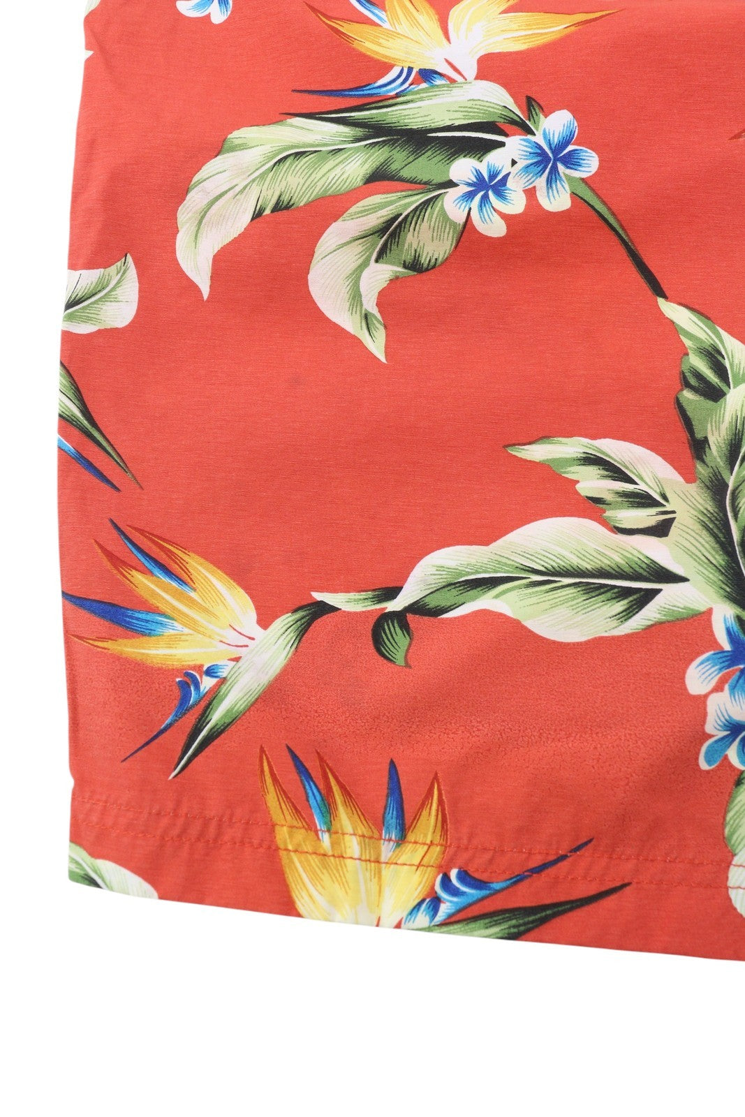 SCOTCH &amp; SODA vyriški maudymosi kostiumėliai W38 raudoni gėlių rašto tinklelio pamušalu, raišteliu juosmenyje. 