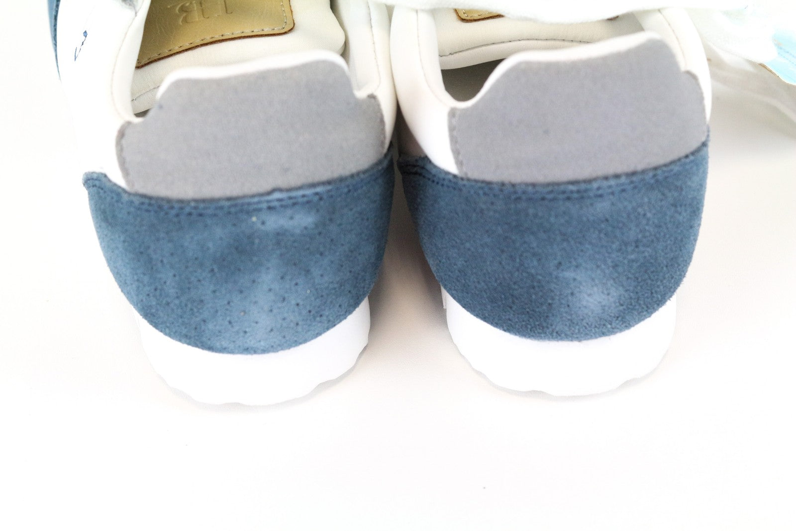 HARMONT &amp; BLAINE balti mėlyni žemapadžiai sportbačiai su raišteliais, EU40, unisex 