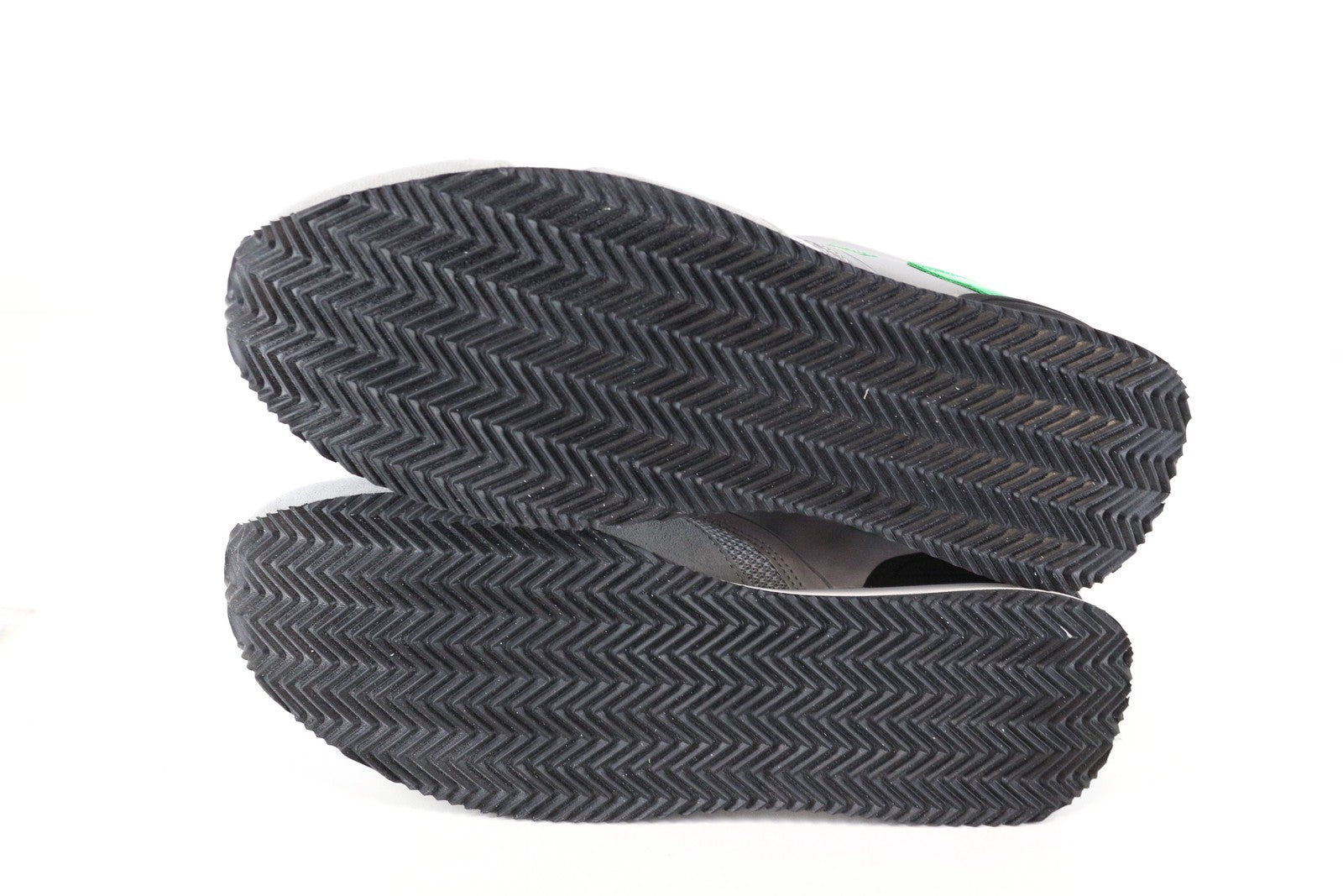 HARMONT &amp; BLAINE pilki šviesą atspindintys žemapadžiai sportbačiai su atšvaitais, EU42, unisex sportbačiai 