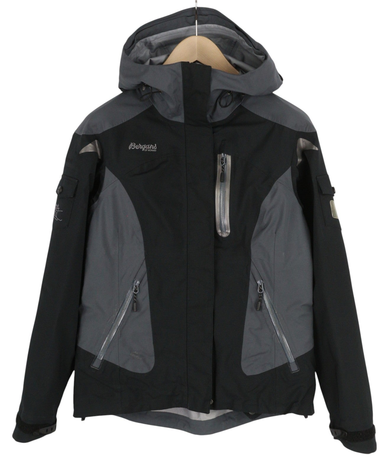 BERGANS OF NORWAY 6111 Nordkapp moteriška striukė M Recco sniego sijonas su klijuotomis siūlėmis 