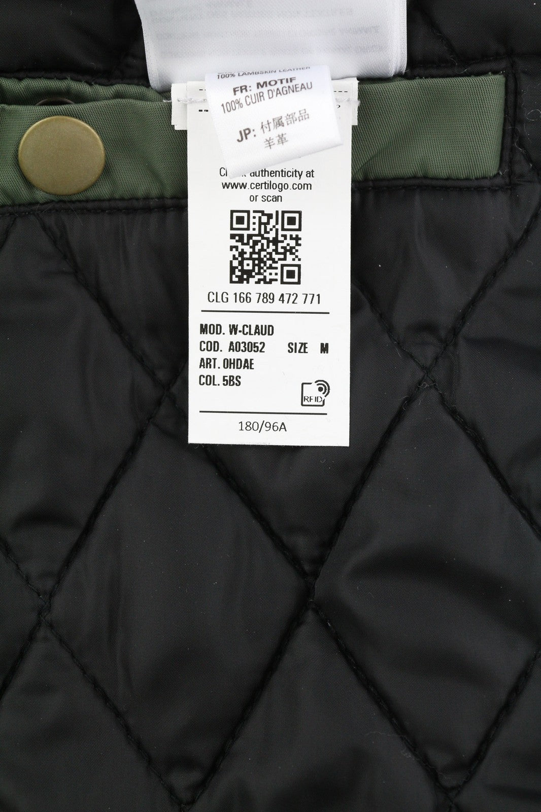 DIESEL W-Claud vyriška striukė M dydžio parka su nuimamu dirbtinio kailio gobtuvu, rekomenduojama kaina – 395 € 