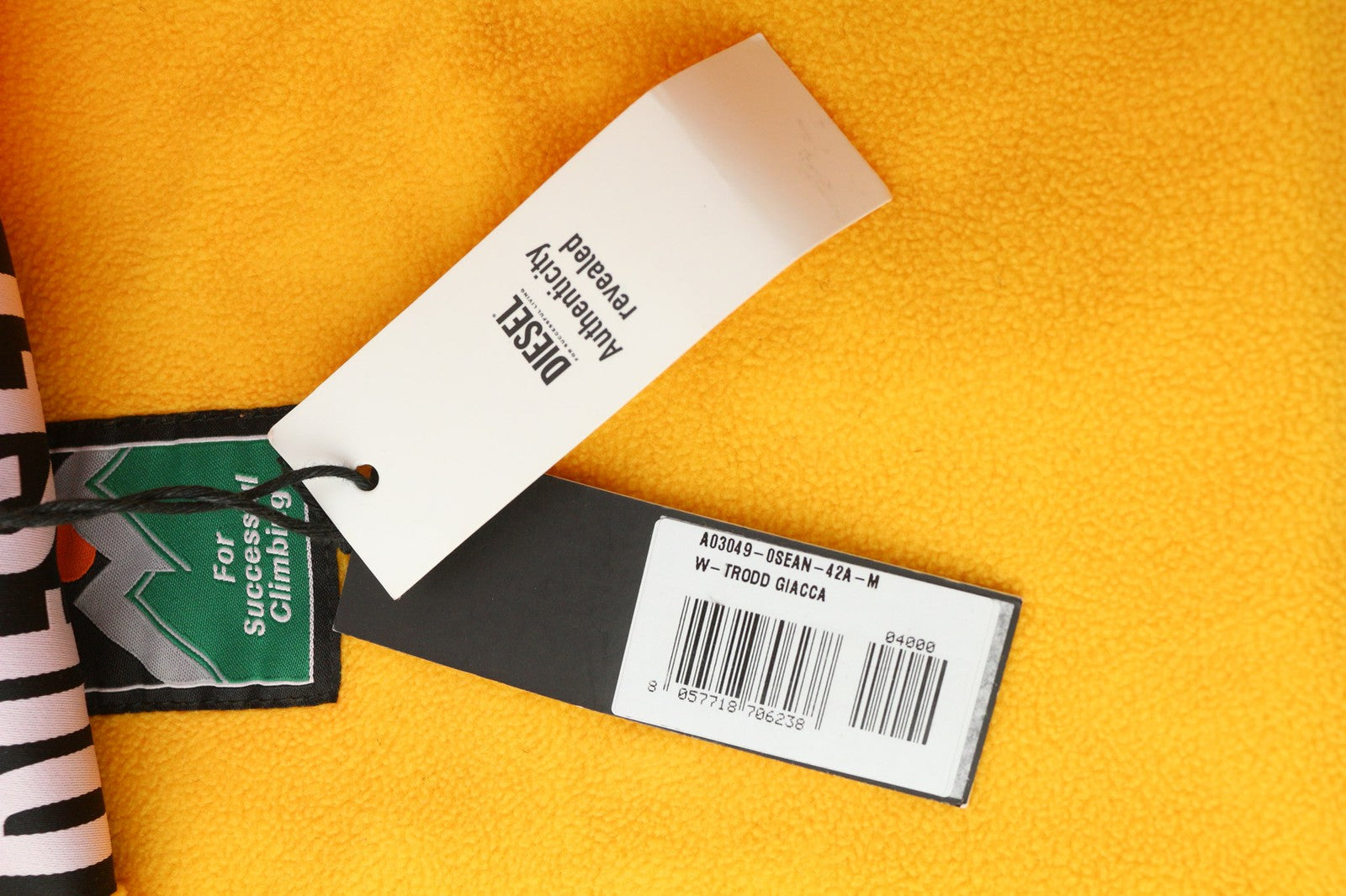 DIESEL W-Trodd vyriška striukė M su fliso pamušalu, gobtuvu ir gobtuvu, raudona, RRP 395 € 