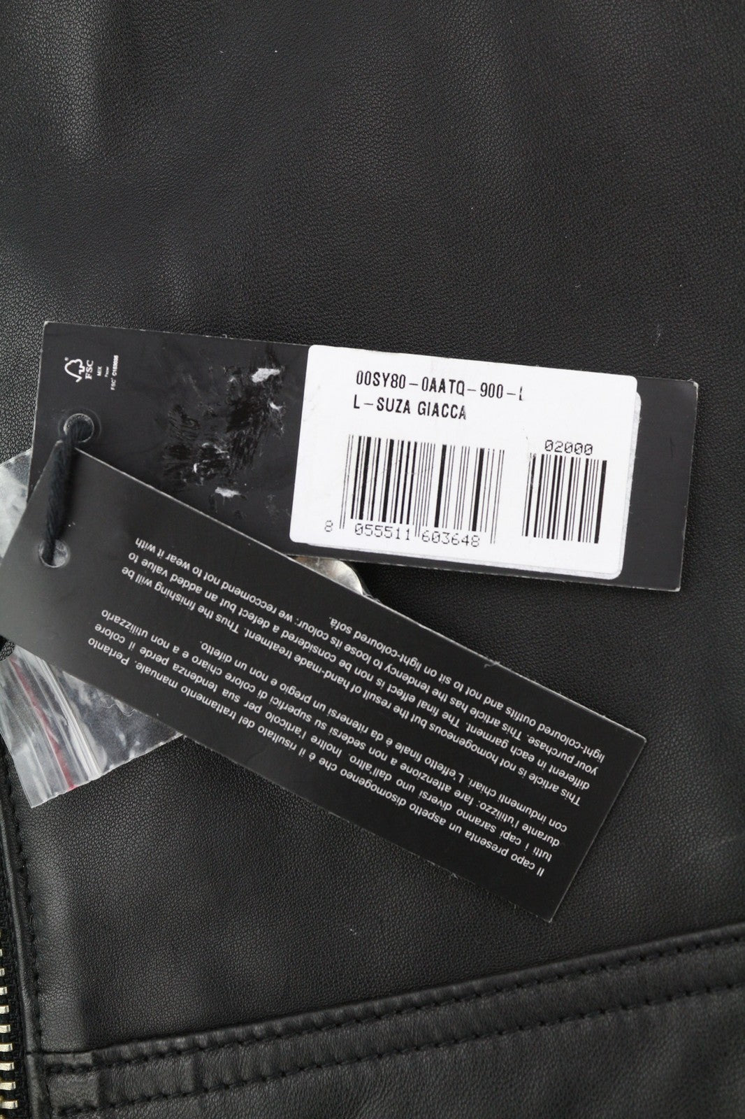 DIESEL L-Suza moteriška striukė L, juoda, ėriuko odos, odinė juostele, kaklo srityje, kišenės, rekomenduojama kaina – 750 € 