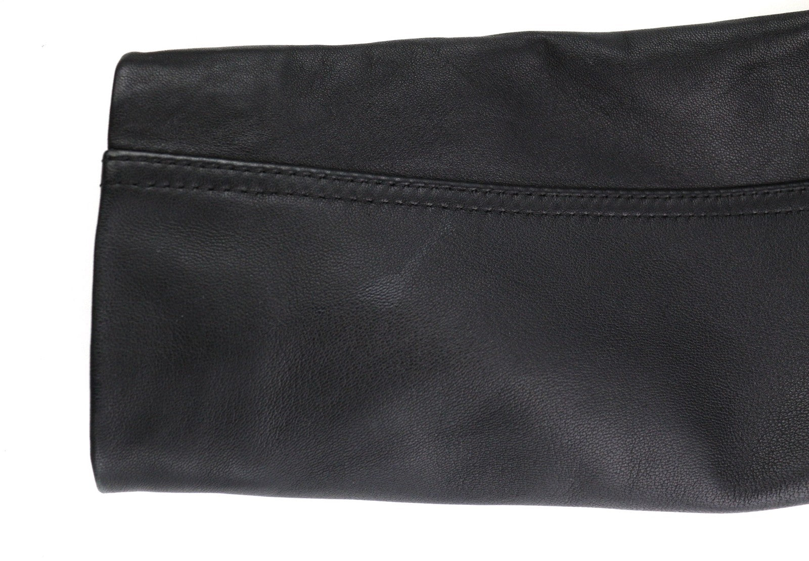 DIESEL L-Case-Ka vyriška striukė S, juoda, avikailio, odinė juostinė apykaklė, rekomenduojama kaina – 450 € 