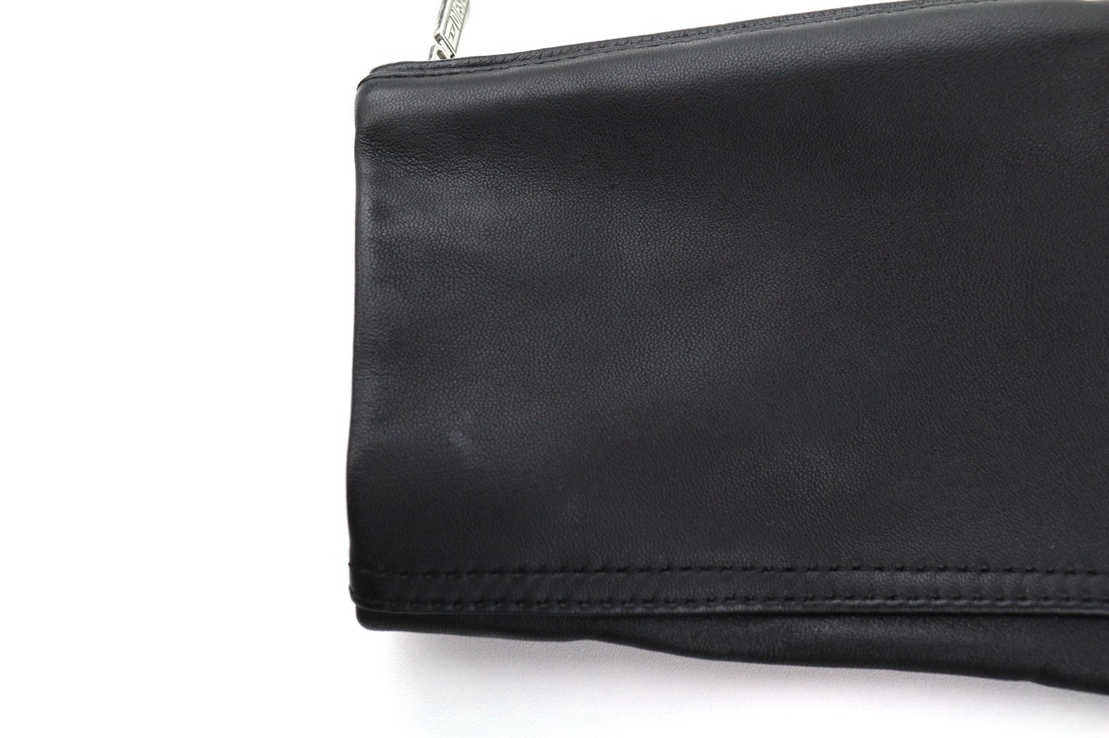 DIESEL L-Case-Ka vyriška striukė S, juoda, avikailio, odinė juostinė apykaklė, rekomenduojama kaina – 450 € 