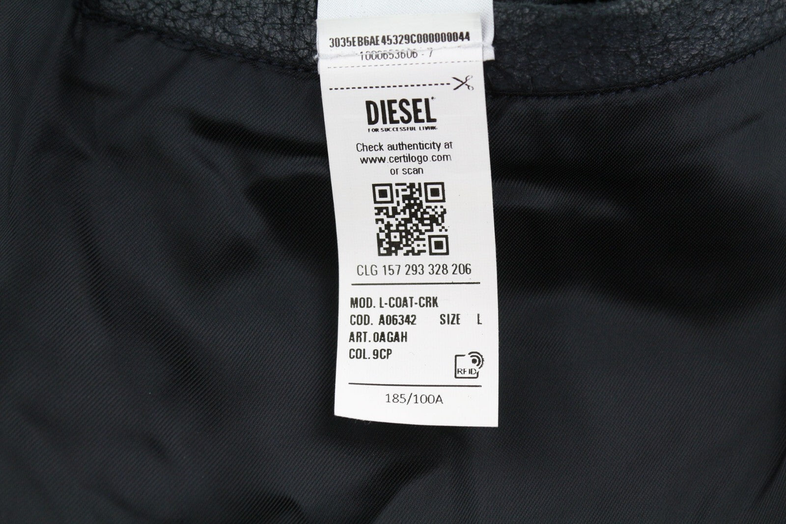 DIESEL L-Coat-CRK L dydžio ėriuko odos odinis švarkas su įpjova atvarte ir sagomis, rekomenduojama kaina – 1195 € 