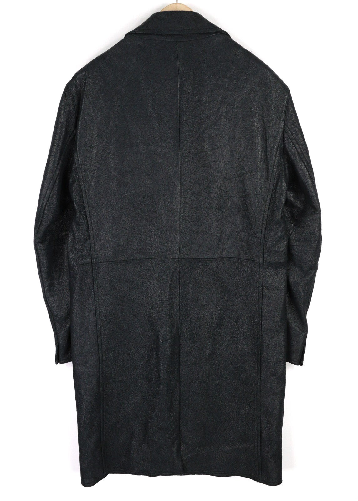 DIESEL L-Coat-CRK L dydžio ėriuko odos odinis švarkas su įpjova atvarte ir sagomis, rekomenduojama kaina – 1195 € 