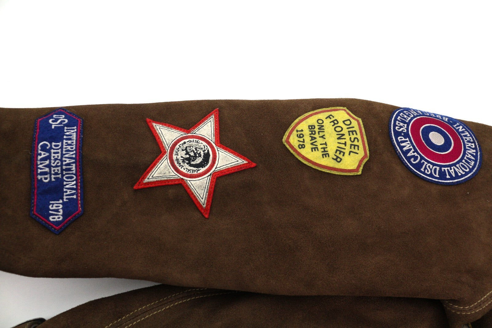 DIESEL D4D-3 odinė striukė, ruda, XL dydžio, zomša, jaučio oda, paminkštinta, rekomenduojama mažmeninė kaina – 1099 € 