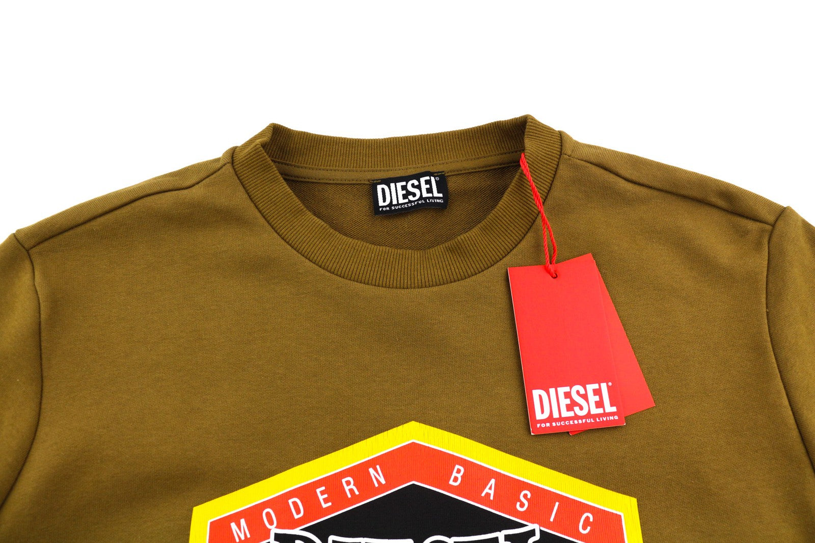 DIESEL S-Ginn-K27 vyriškas džemperis M, rudas, apvalia kaklo iškirpte, rekomenduojama kaina – 125 € 