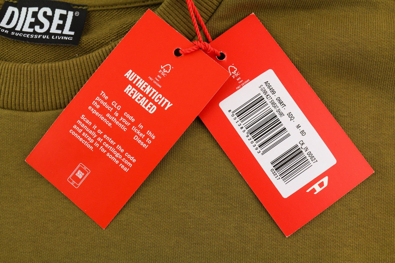 DIESEL S-Ginn-K27 vyriškas džemperis M, rudas, apvalia kaklo iškirpte, rekomenduojama kaina – 125 € 