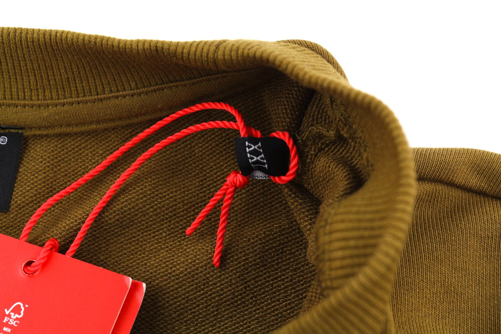 DIESEL S-Ginn-K27 vyriškas džemperis, rudas, per didelis, apvalia kaklo iškirpte, rekomenduojama kaina – 125 € 