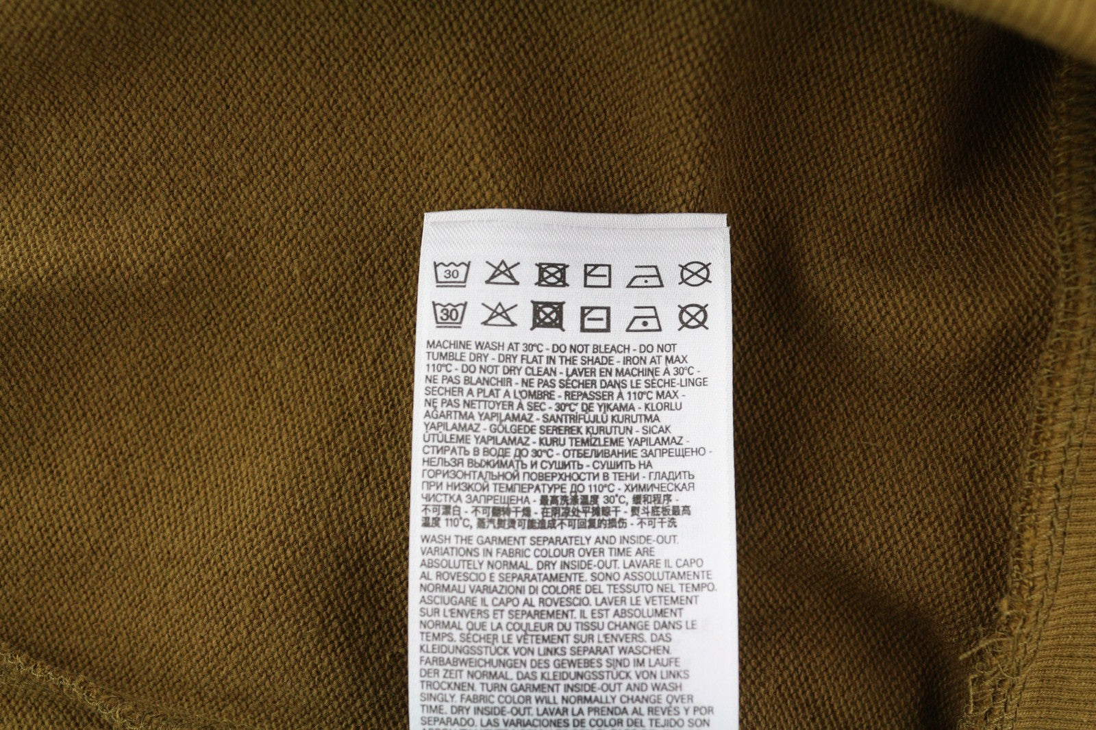 DIESEL S-Ginn-K27 vyriškas džemperis, rudas, per didelis, apvalia kaklo iškirpte, rekomenduojama kaina – 125 € 