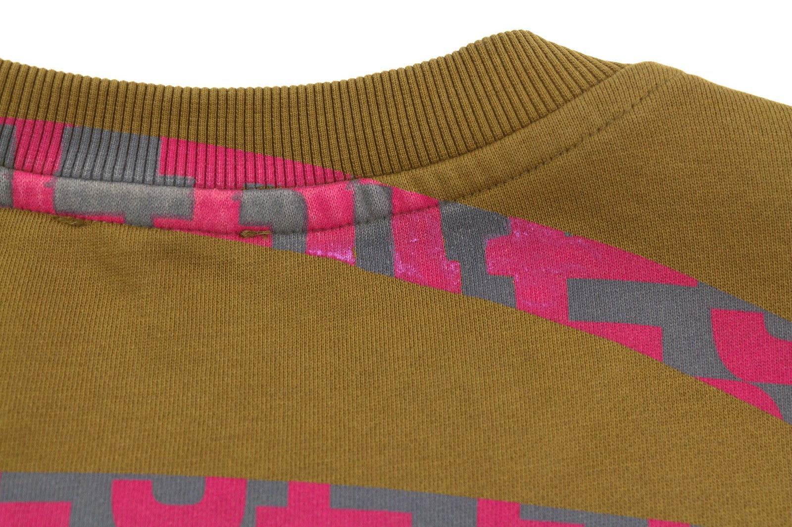 DIESEL S-Ginn-D-Mon vyriškas džemperis XL dydžio, rudas, su apvalia apykakle. RMK 175 €. 