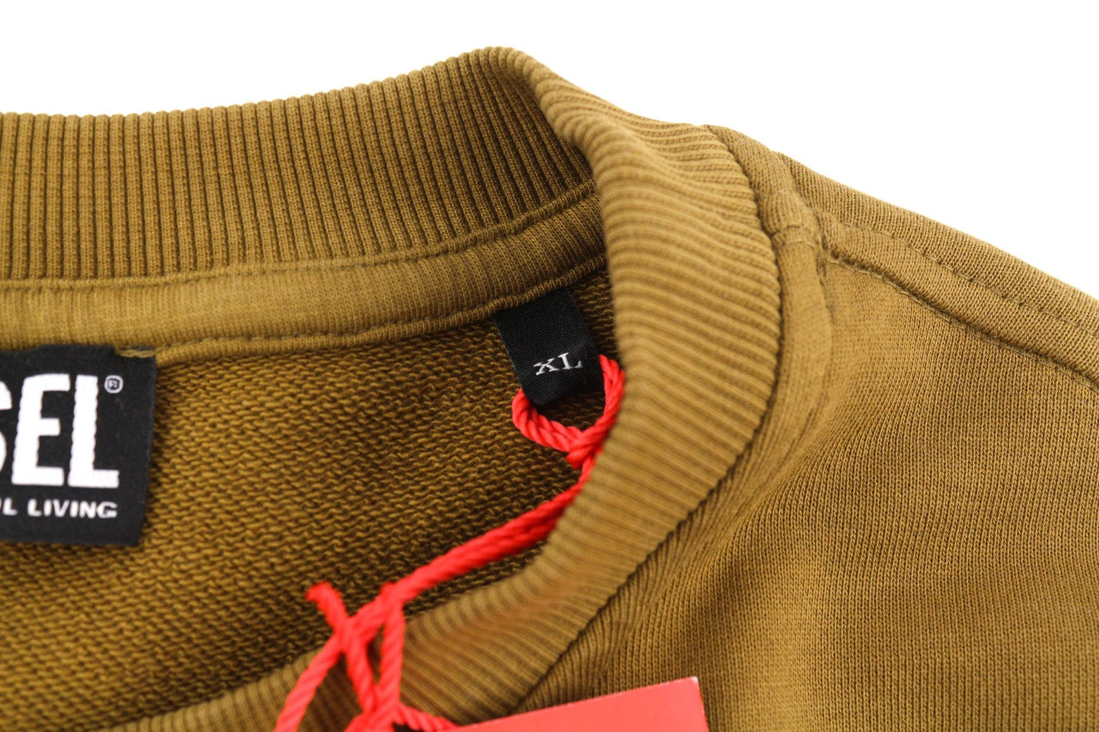 DIESEL S-Ginn-D-Mon vyriškas džemperis XL dydžio, rudas, su apvalia apykakle. RMK 175 €. 