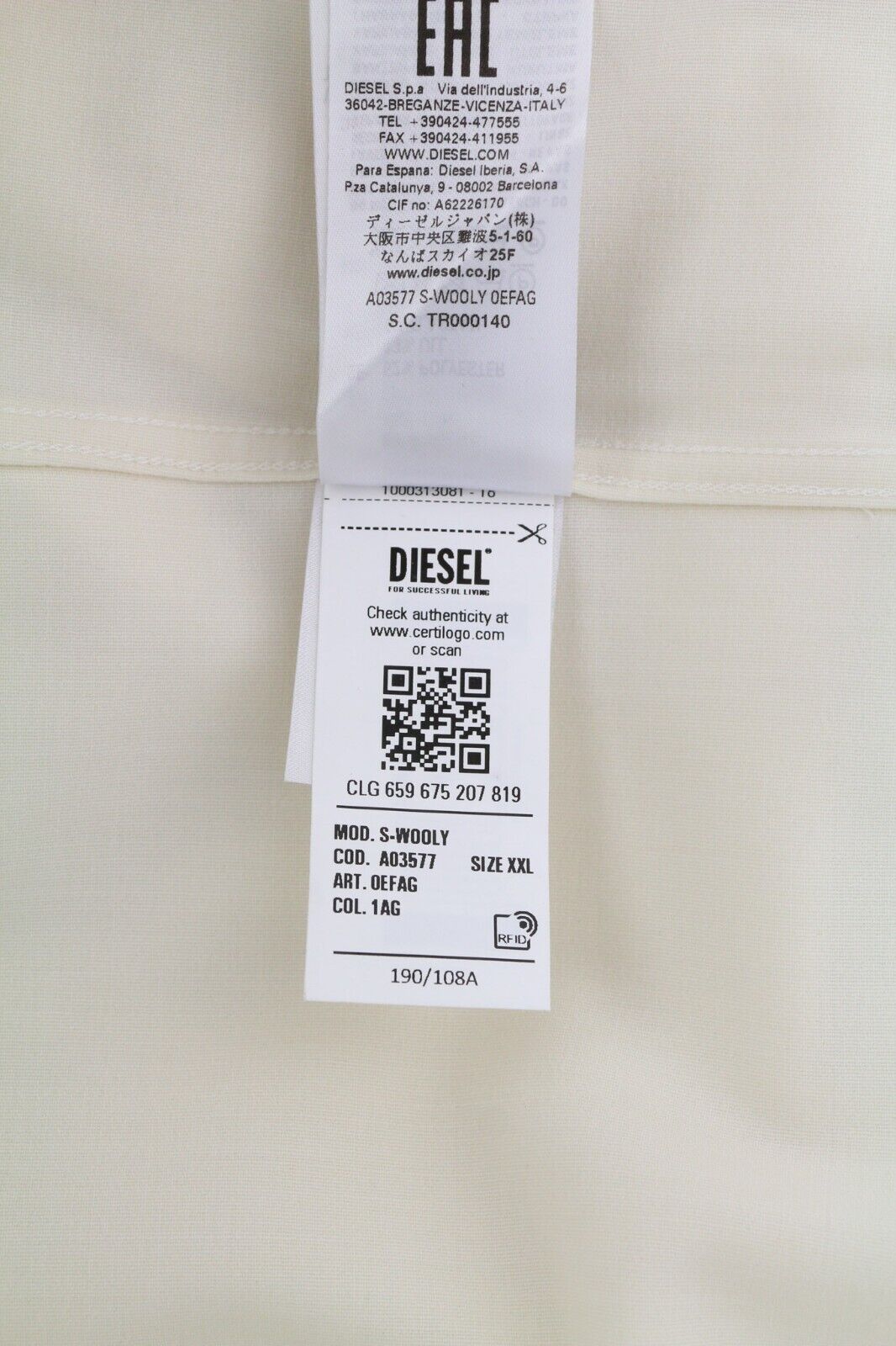 DIESEL S-Wooly vyriški marškinėliai, 2XL, rekomenduojama kaina – 195 €, vilnoniai marškinėliai su sagomis ir kišenėmis, šviesiai rudi. 