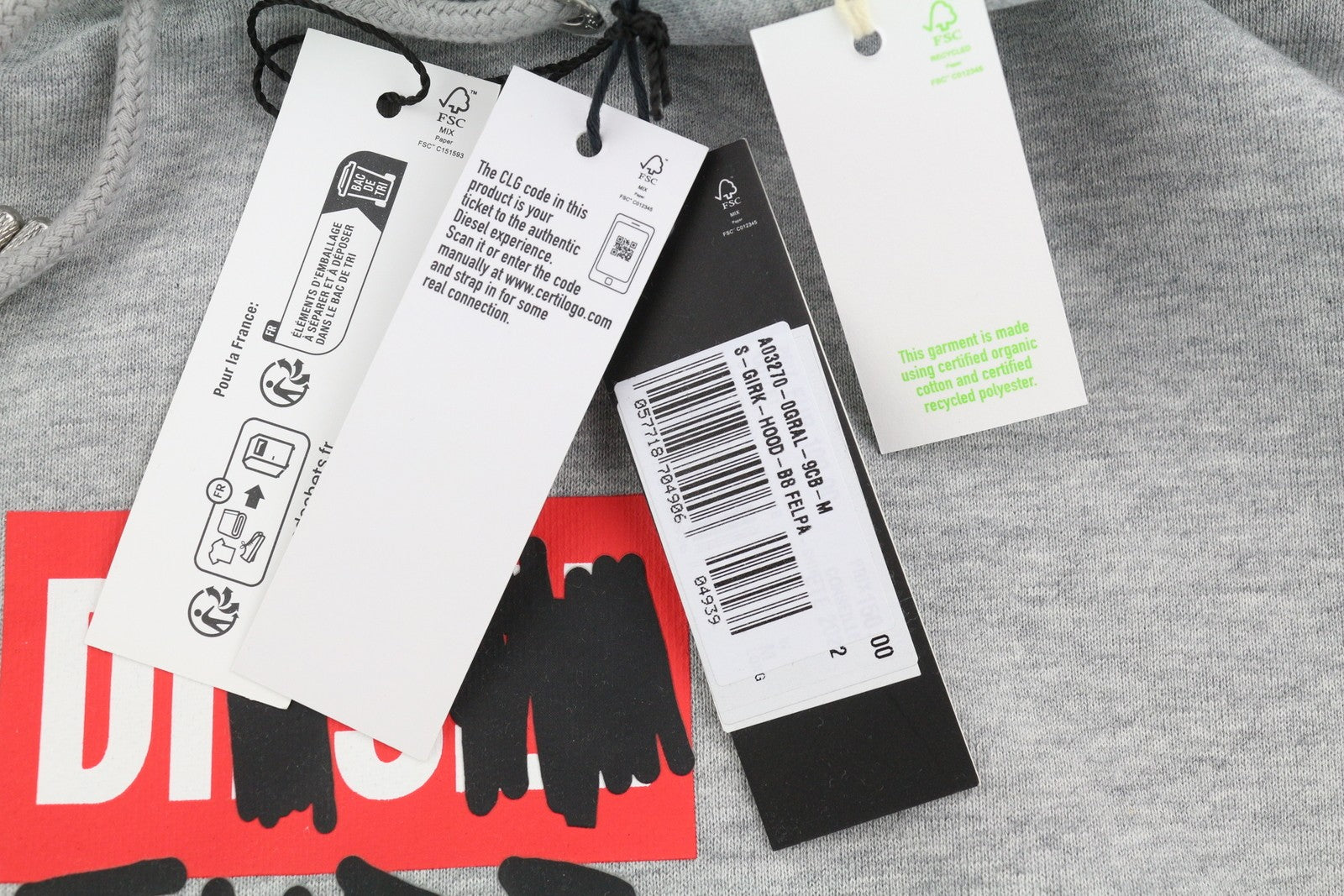 DIESEL S-Girk-Hood-B8 vyriškas džemperis su gobtuvu M pilkos spalvos melanžo spalvos su kengūros gobtuvu, rekomenduojama kaina – 130 € 