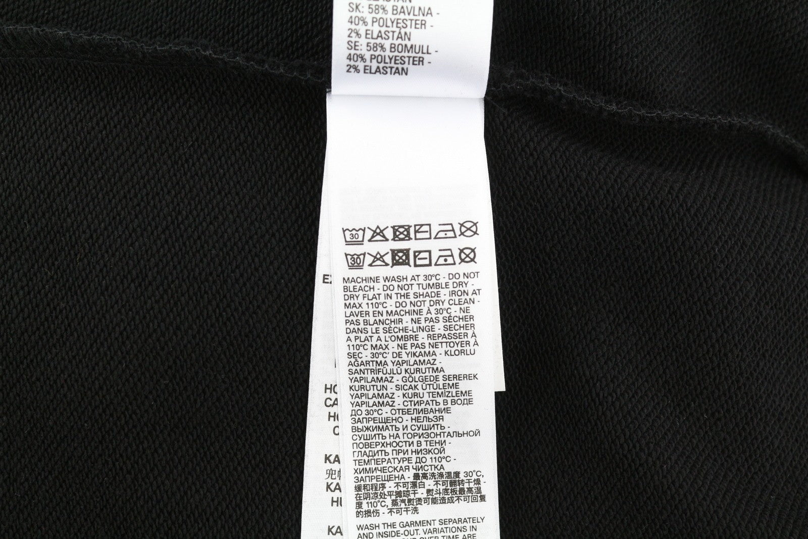 DIESEL S-Ginn-Hood-C7 vyriškas džemperis su gobtuvu M, juodas, su kengūros kišene, rekomenduojama kaina – 150 € 