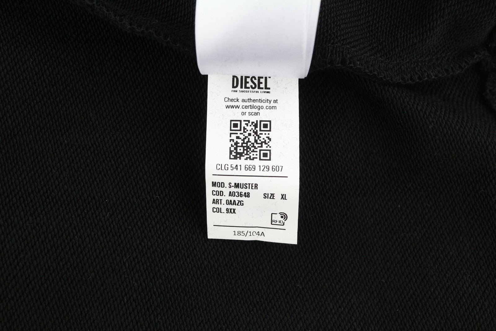 DIESEL S-Muster vyriškas džemperis su gobtuvu XL dydžio, juodas, megztinis su gobtuvu, didelis, rekomenduojama kaina – 150 € 