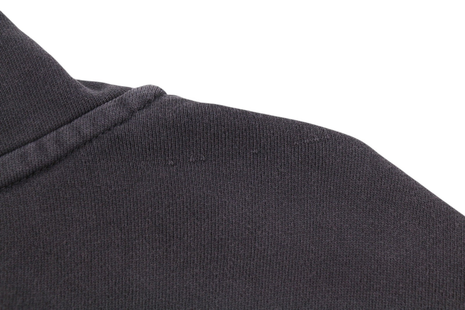 DIESEL S-Ginn-Hood-E2 vyriškas džemperis su gobtuvu M, skalbtos juodos spalvos, kengūros spalvos, rekomenduojama kaina – 195 € 