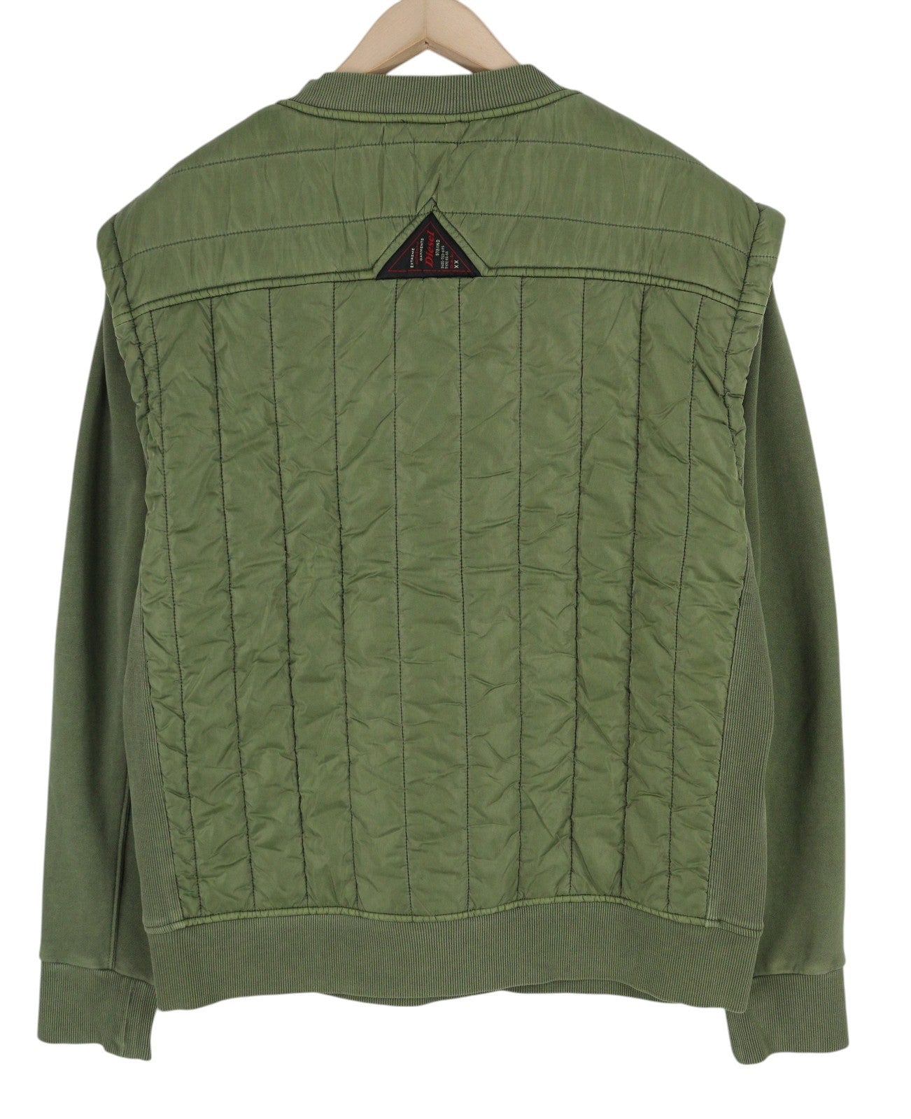 DIESEL S-Holty vyriškas L dydžio chaki spalvos megztinis su apvalia kaklo dalimi, paminkštinta, dygsniuota... RMK 225 € 