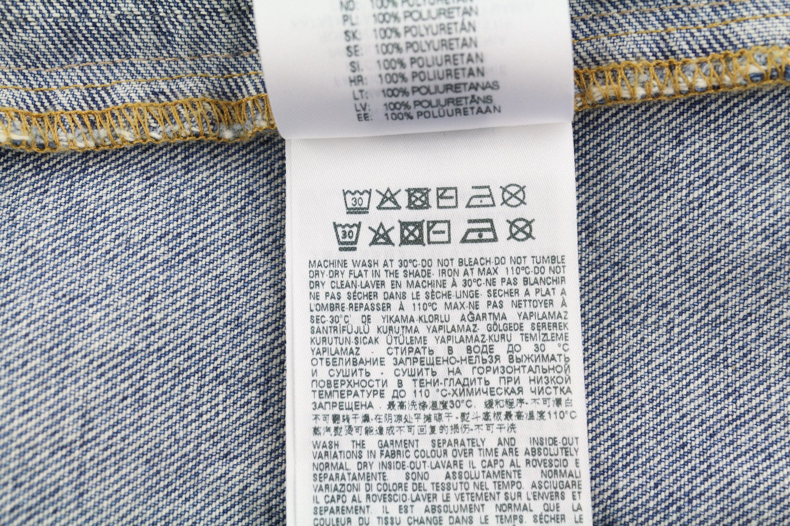 DIESEL K-Layton vyriška striukė, 2XL dydžio, dengta sunkvežimio tipo striuke su sagomis, rekomenduojama kaina – 450 € 