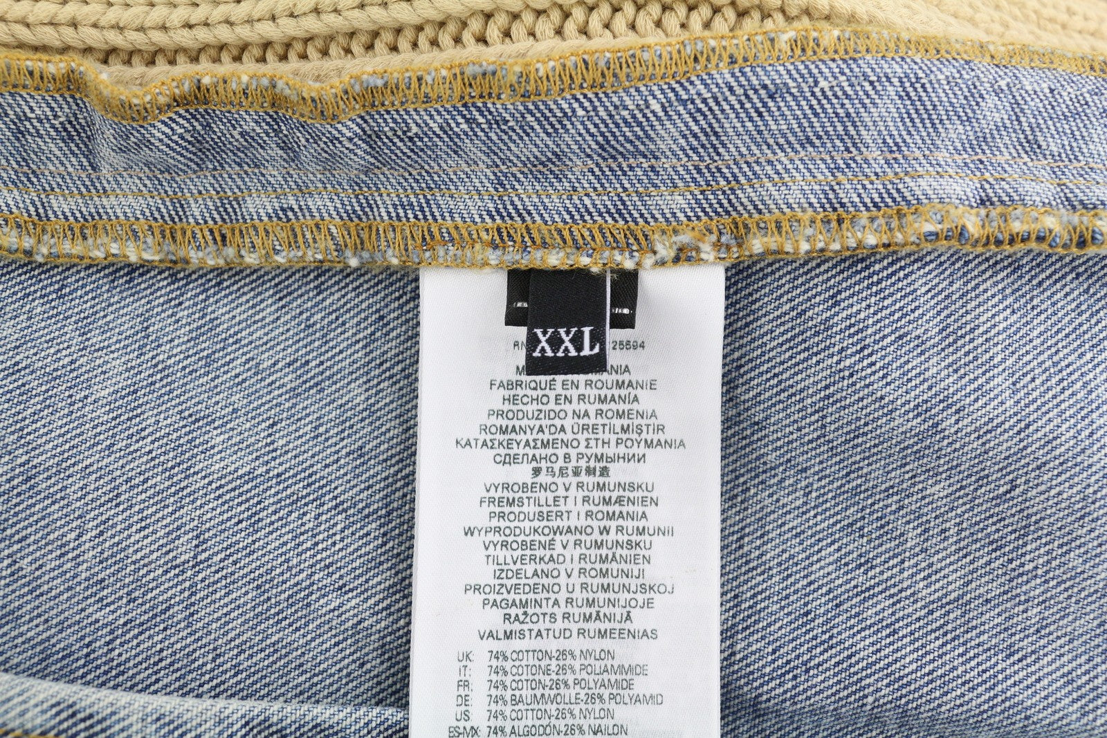 DIESEL K-Layton vyriška striukė, 2XL dydžio, dengta sunkvežimio tipo striuke su sagomis, rekomenduojama kaina – 450 € 