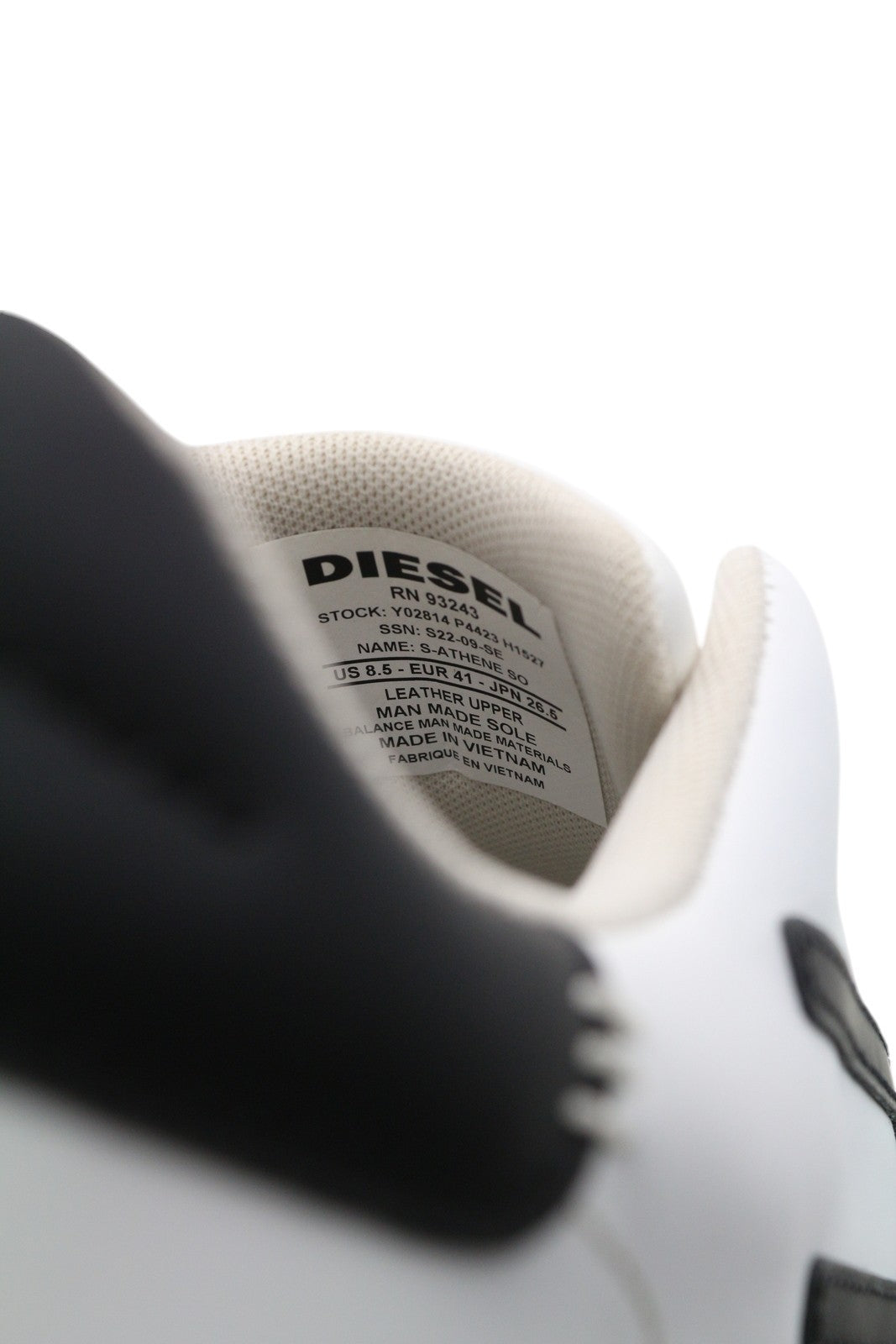 DIESEL S-Athene So vyriški sportbačiai, balti, žemakulniai, migdolų spalvos, odiniai, RMK 135 € 